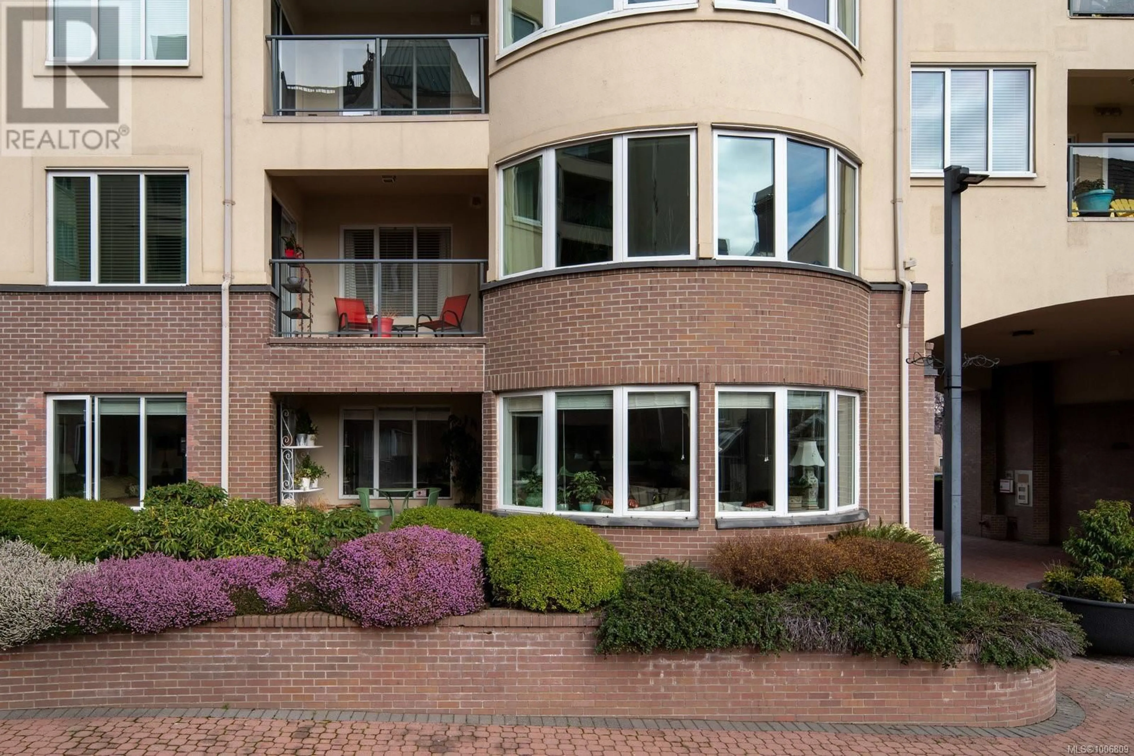 Unknown for 114 - 50 SONGHEES ROAD, Victoria British Columbia V9A7J4