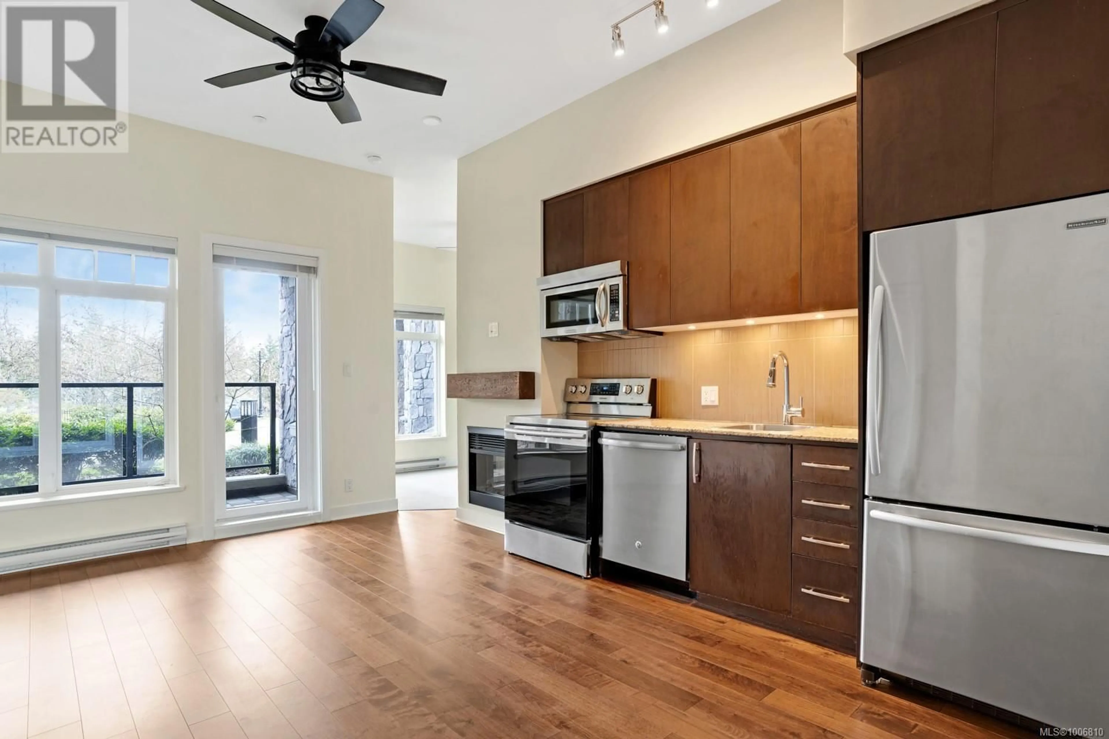Standard kitchen, unknown for 117 - 1395 BEAR MOUNTAIN PARKWAY, Langford British Columbia V9B0E1