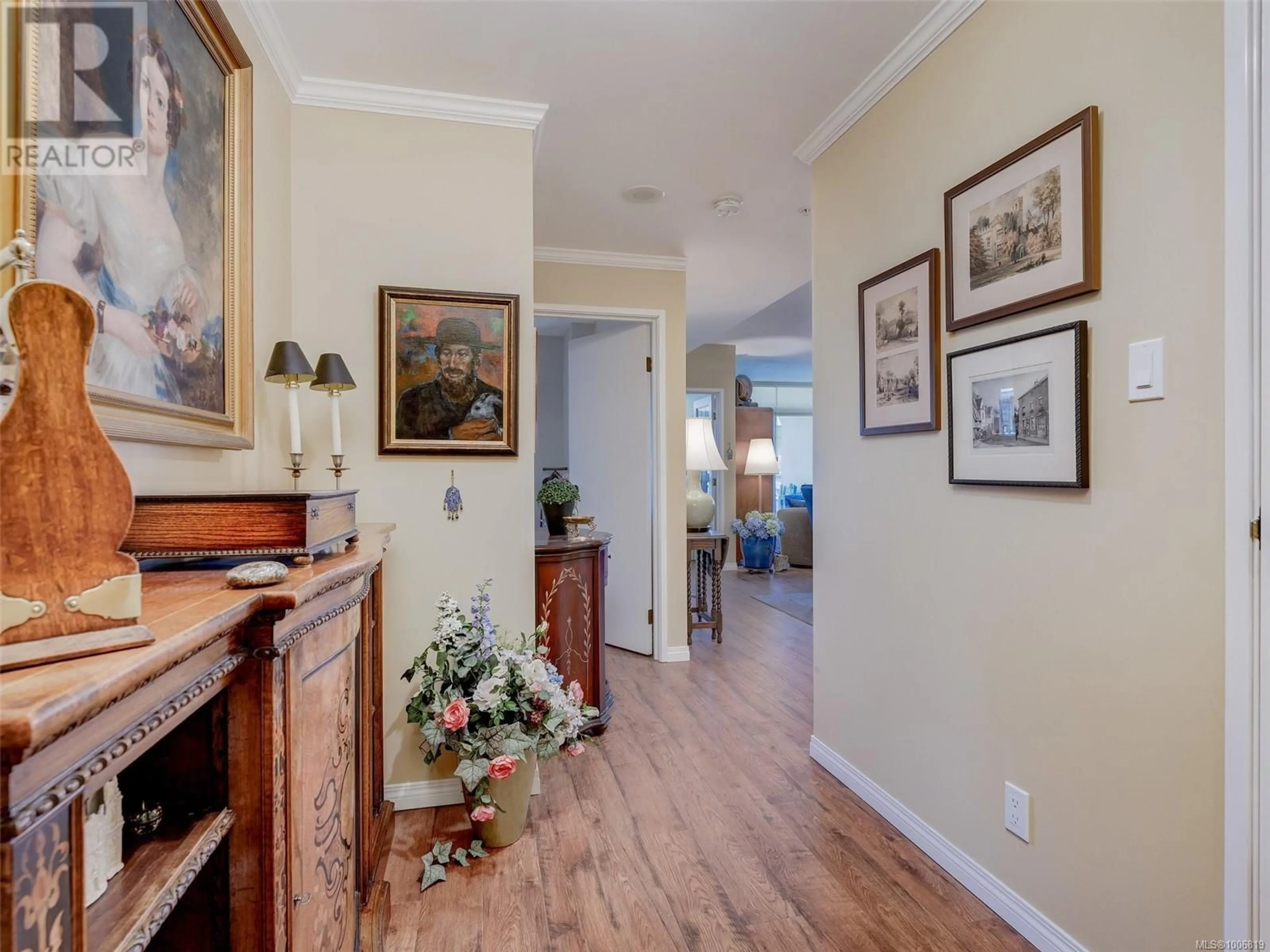 Unknown for 903 - 1020 VIEW STREET, Victoria British Columbia V8V4Y4