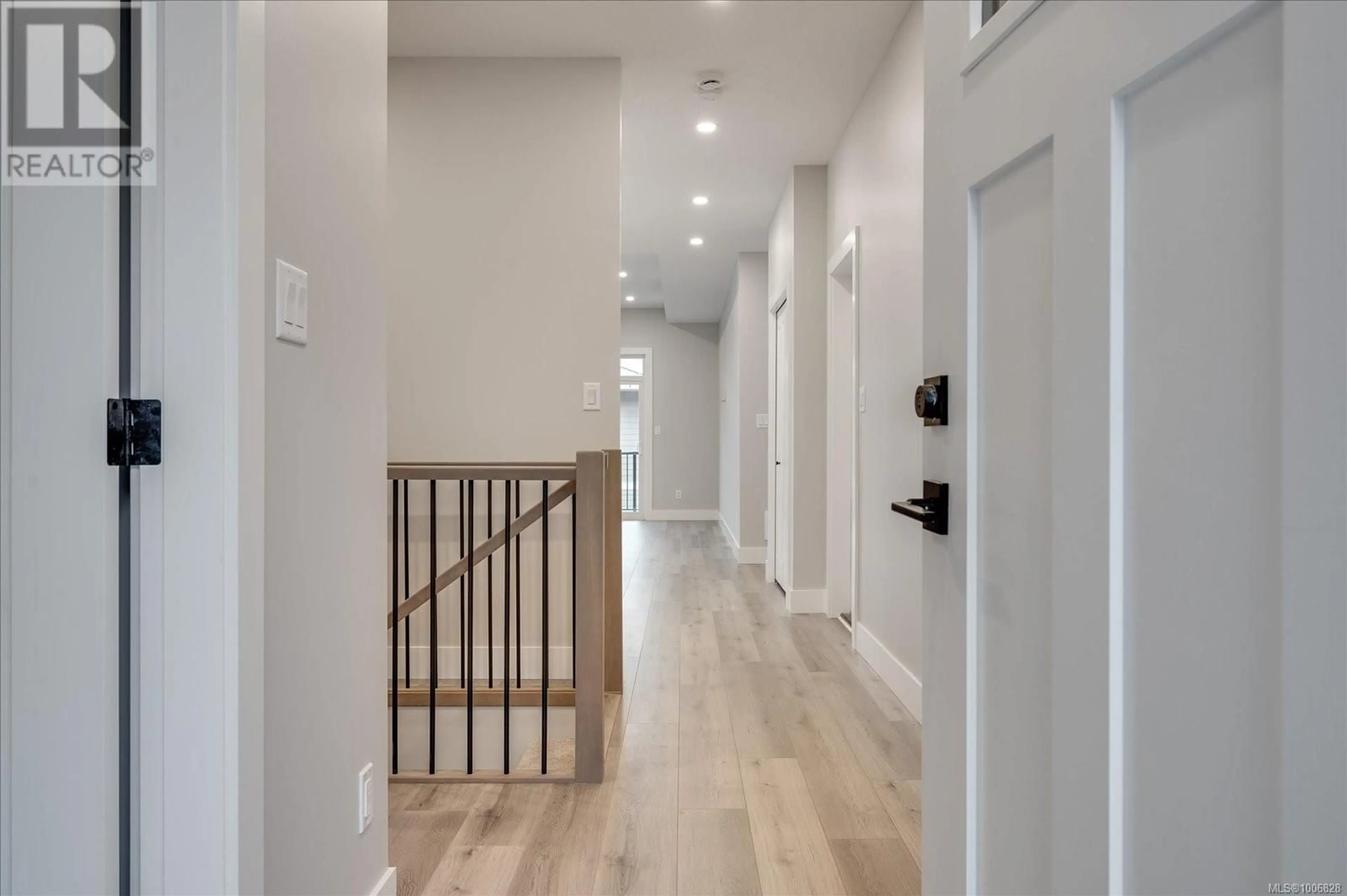 Indoor entryway for 669 SANDERSON ROAD, Ladysmith British Columbia V9G0A7