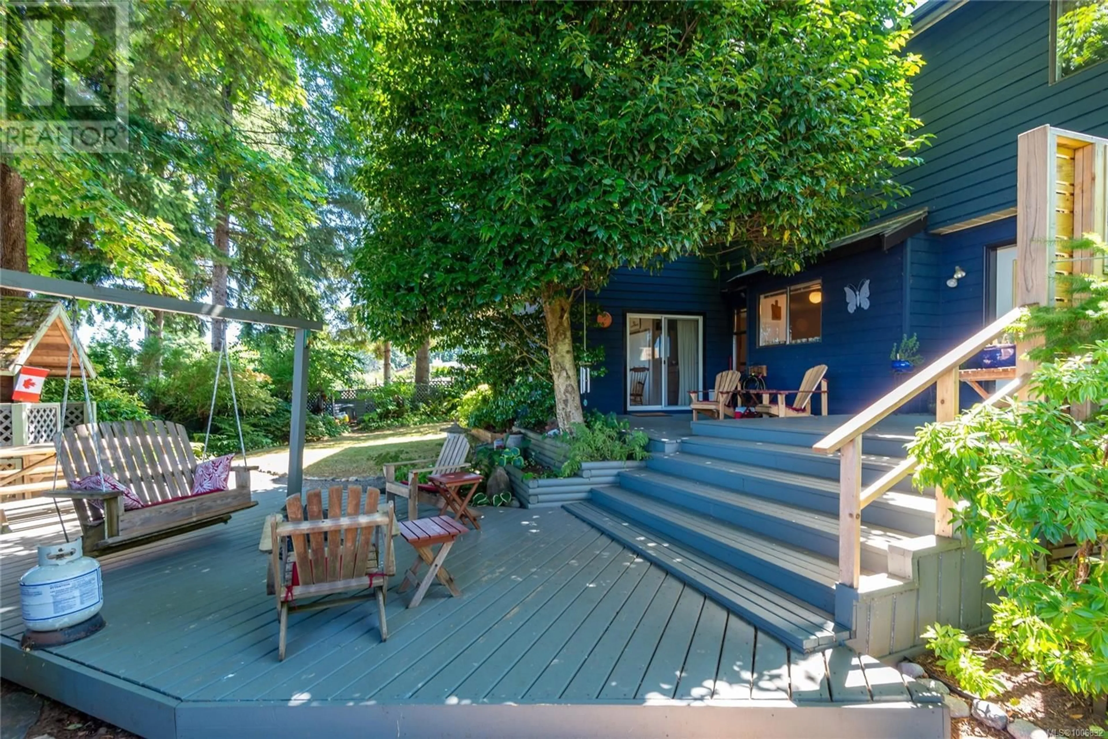 Patio, unknown for 550 LAUREL CRESCENT, Campbell River British Columbia V9W6K8