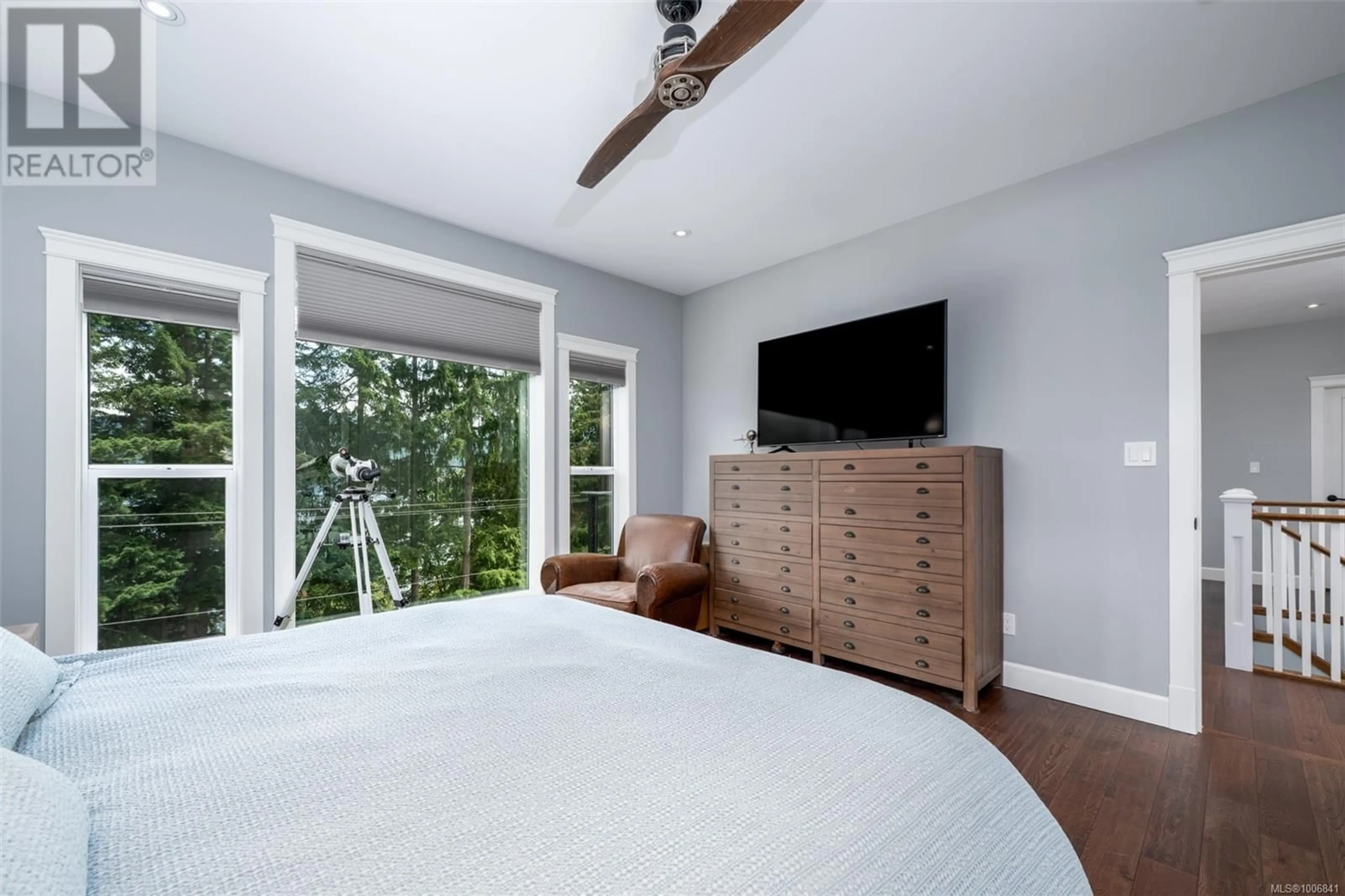 Bedroom with bed, wood/laminate floor for 6634 CHISHOLM TRAIL, Duncan British Columbia V9L5X9