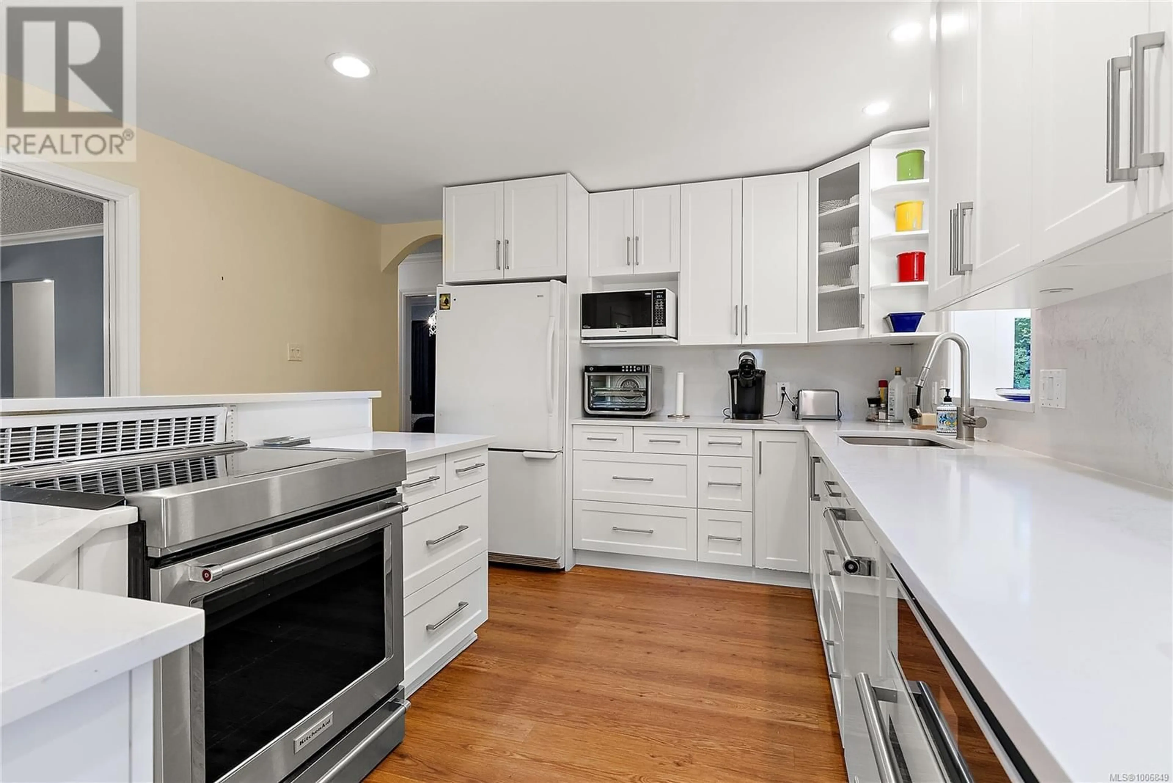 Unknown for 2040 SALEM TERRACE, North Saanich British Columbia V8L5J4