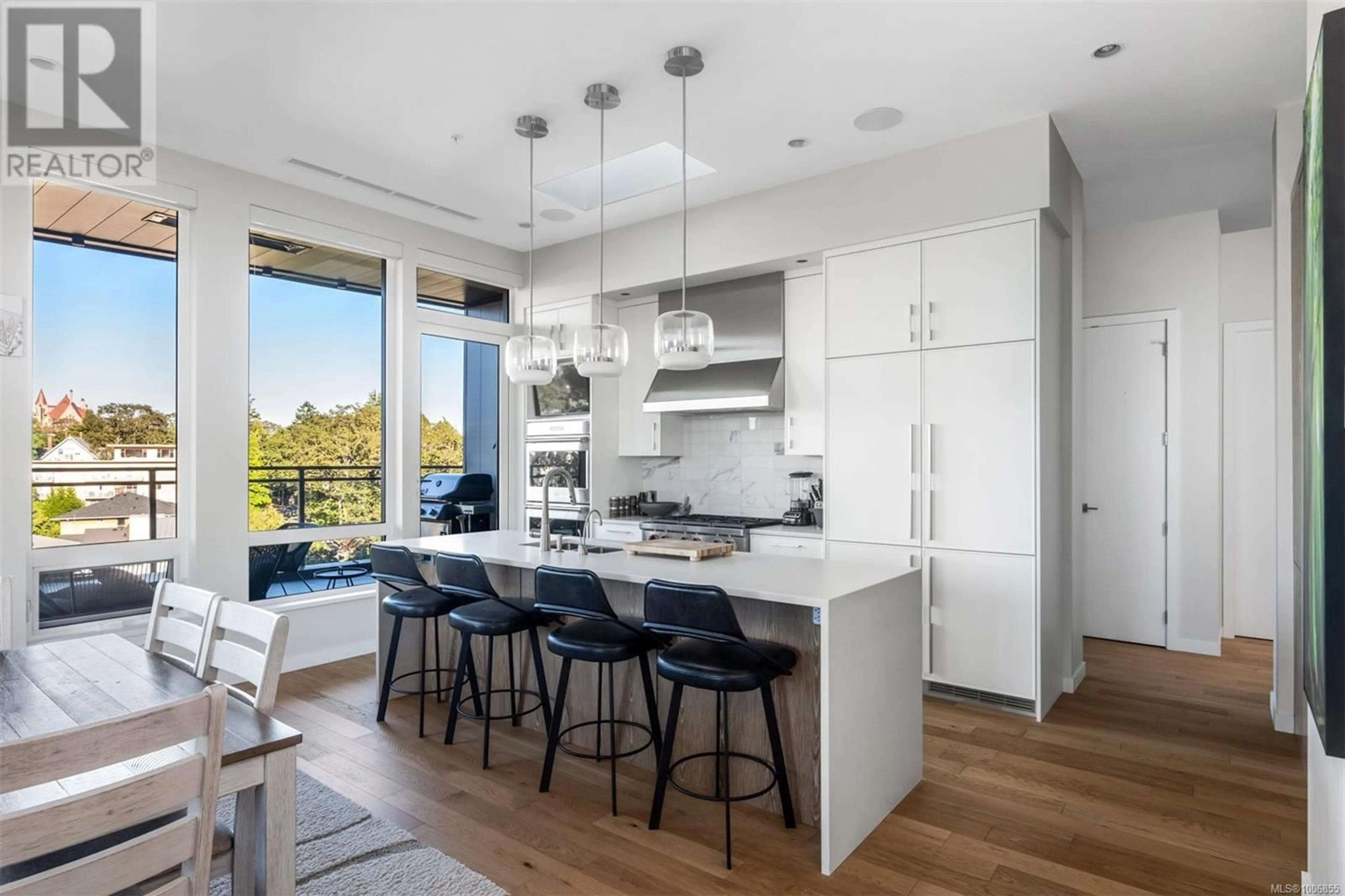 Contemporary kitchen, unknown for 601 - 1201 FORT STREET, Victoria British Columbia V8V0G1
