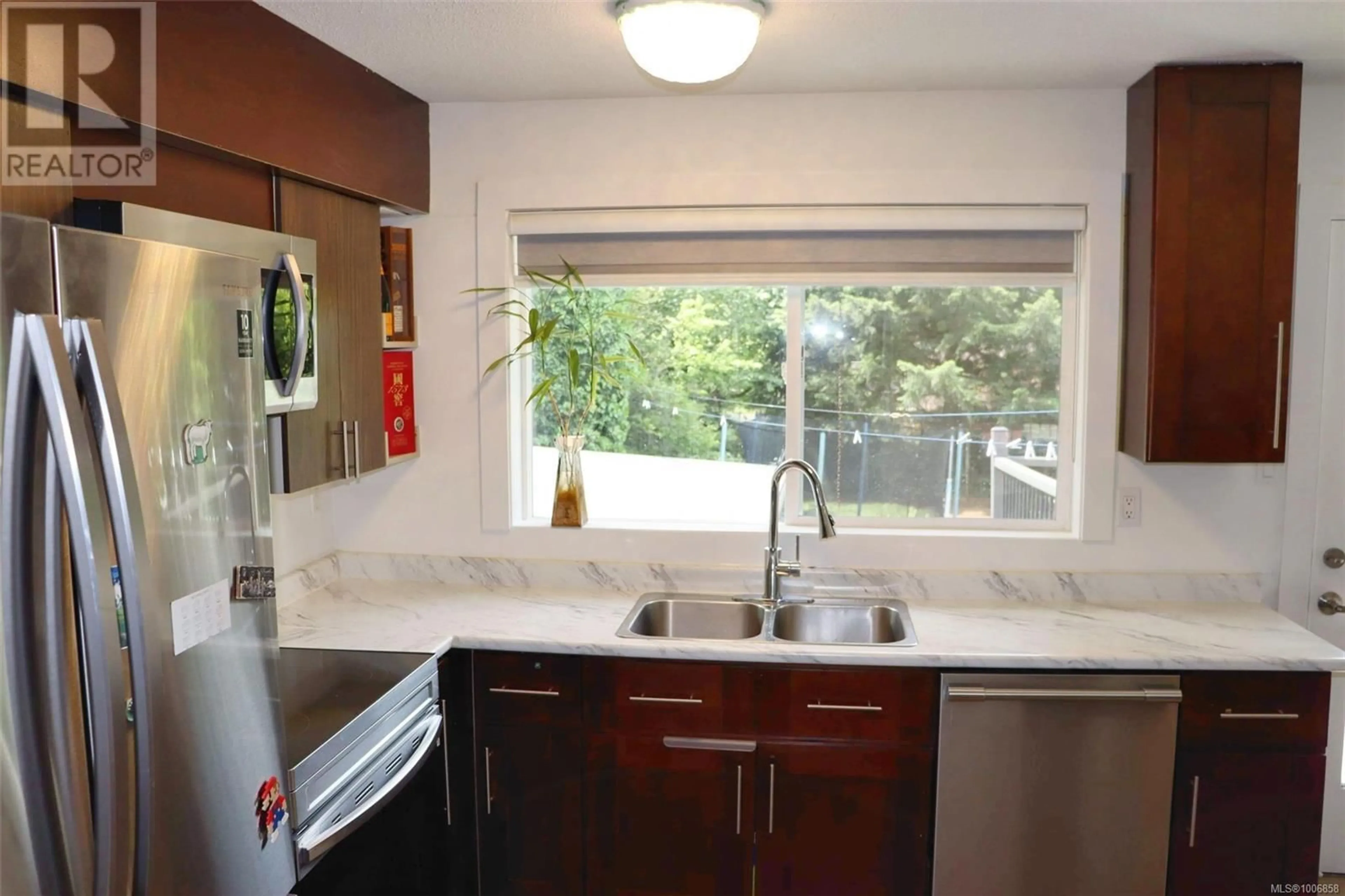 Unknown for 5221 METRAL DRIVE, Nanaimo British Columbia V9T2K7