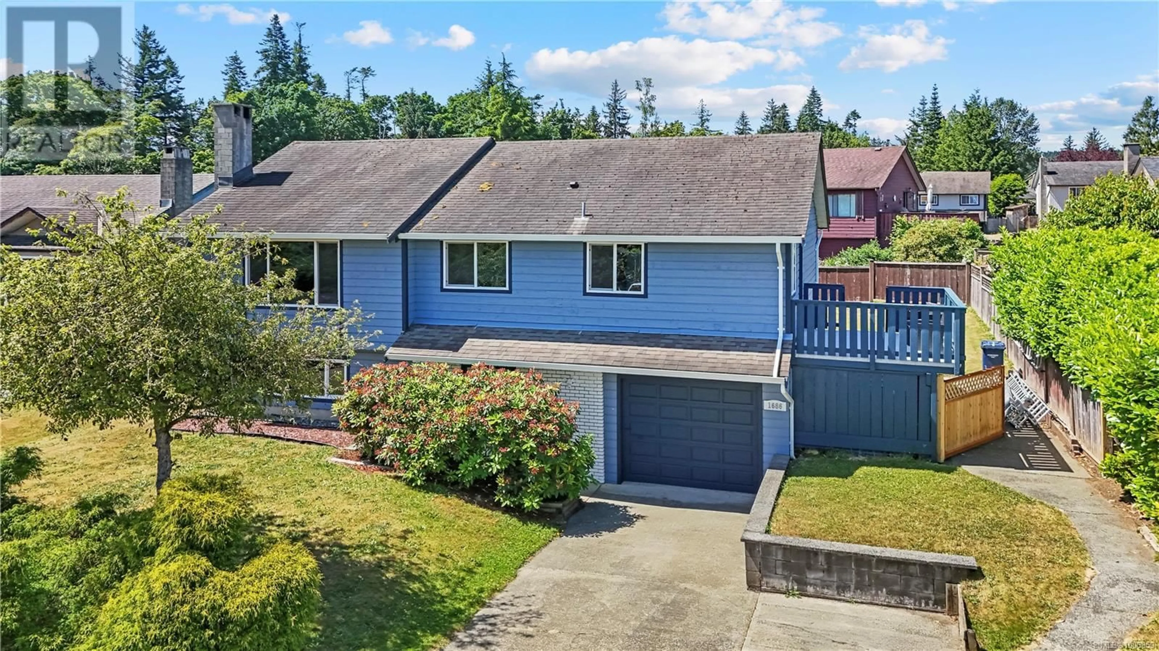 A pic from outside/outdoor area/front of a property/back of a property/a pic from drone, street for 1686 PASSAGE VIEW DRIVE, Campbell River British Columbia V9W6L3