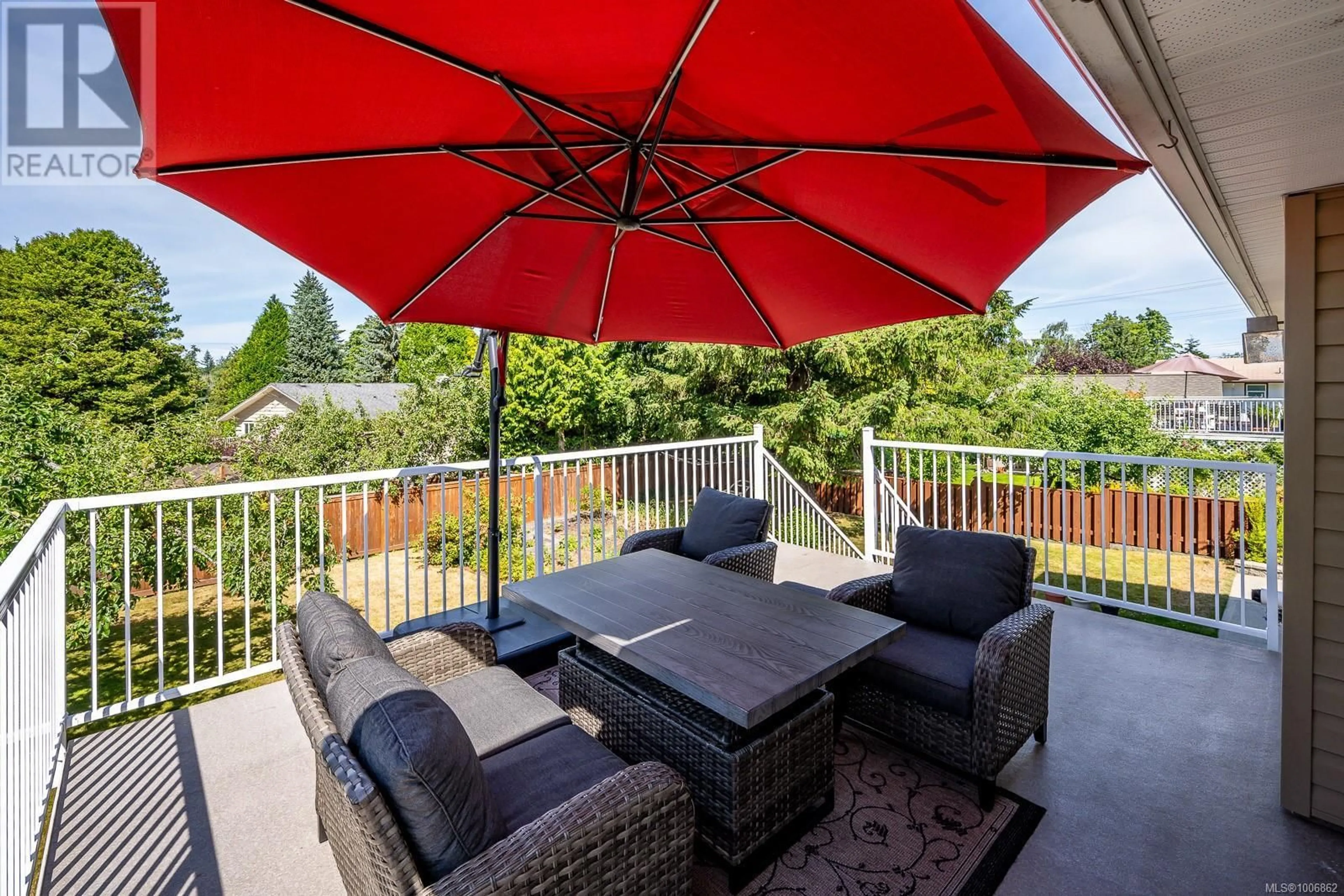 Patio, unknown for 170 TAYLOR WAY, Campbell River British Columbia V9W3A8