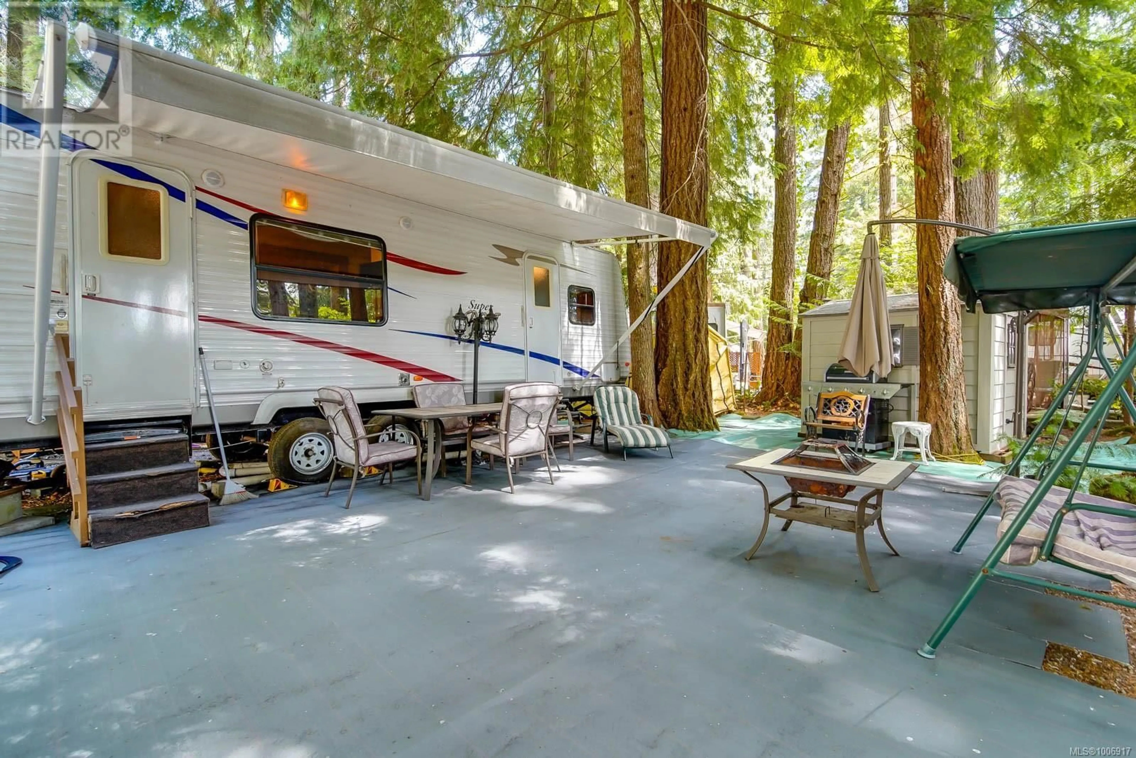 Patio, forest/trees view for B7 - 10324 LAKESHORE ROAD, Port Alberni British Columbia V9Y8Z6
