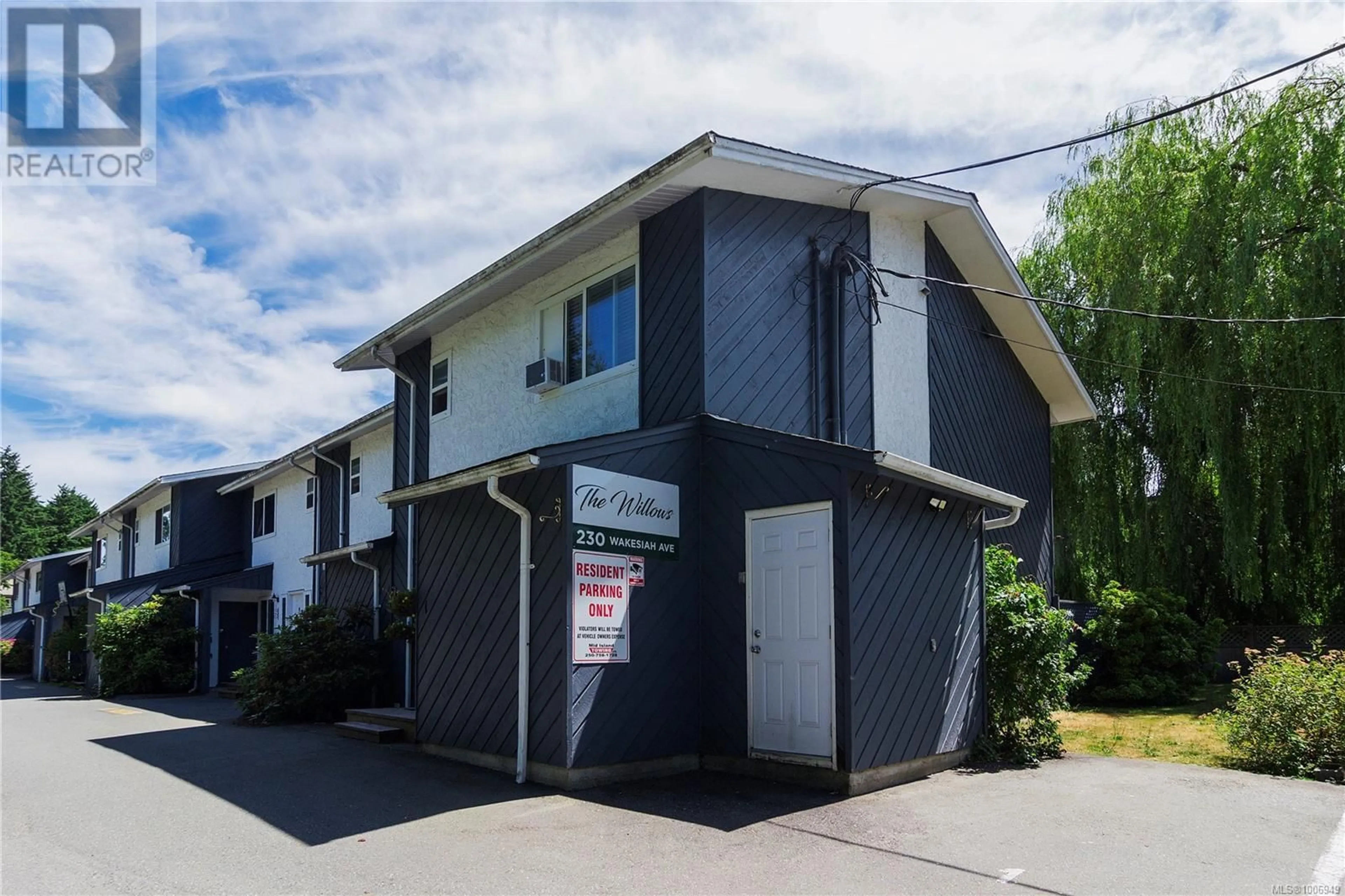Unknown for 2 - 230 WAKESIAH AVENUE, Nanaimo British Columbia V9R3K3
