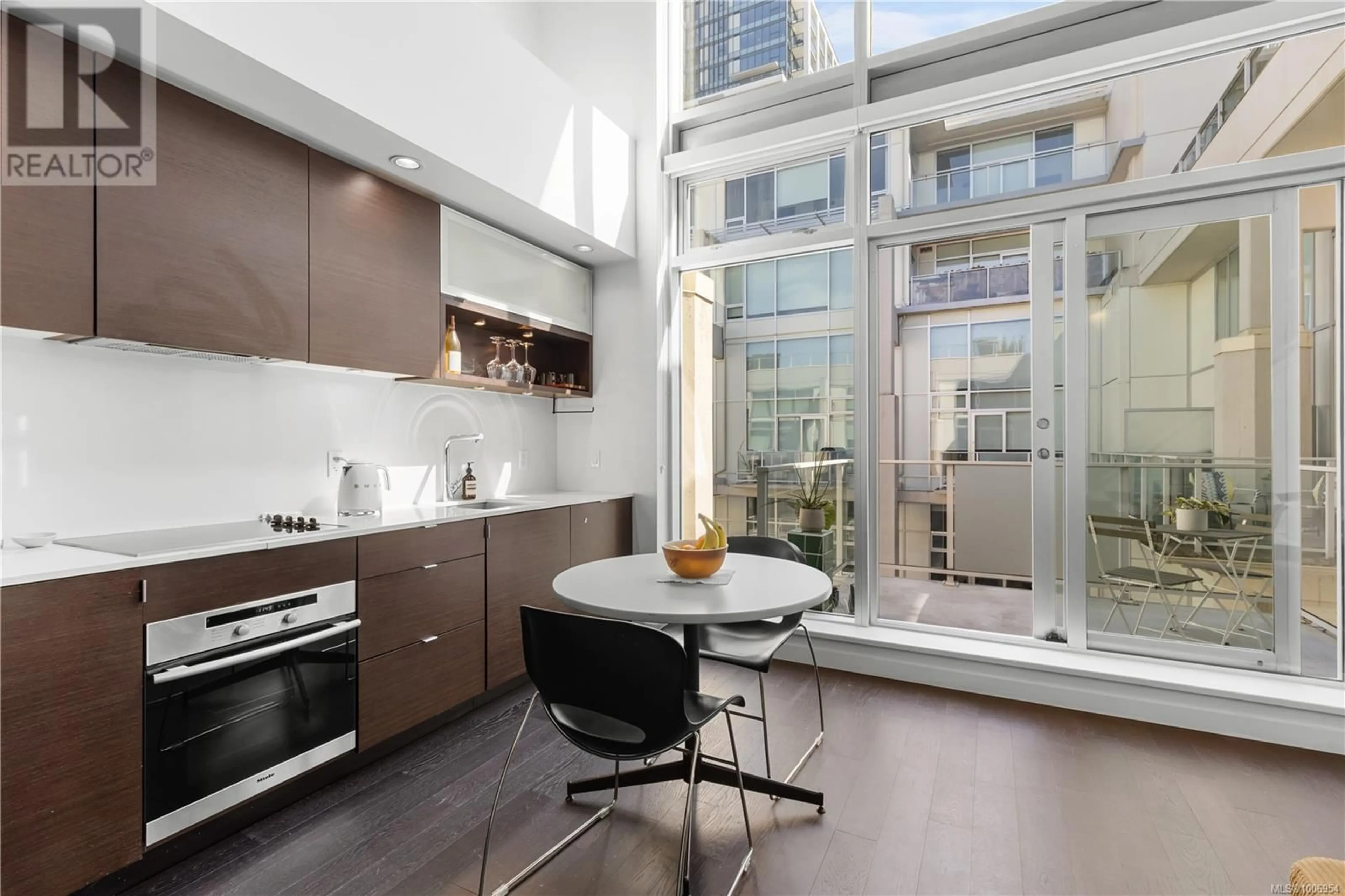 Open concept kitchen, unknown for 413 - 770 FISGARD STREET, Victoria British Columbia V8W0B8