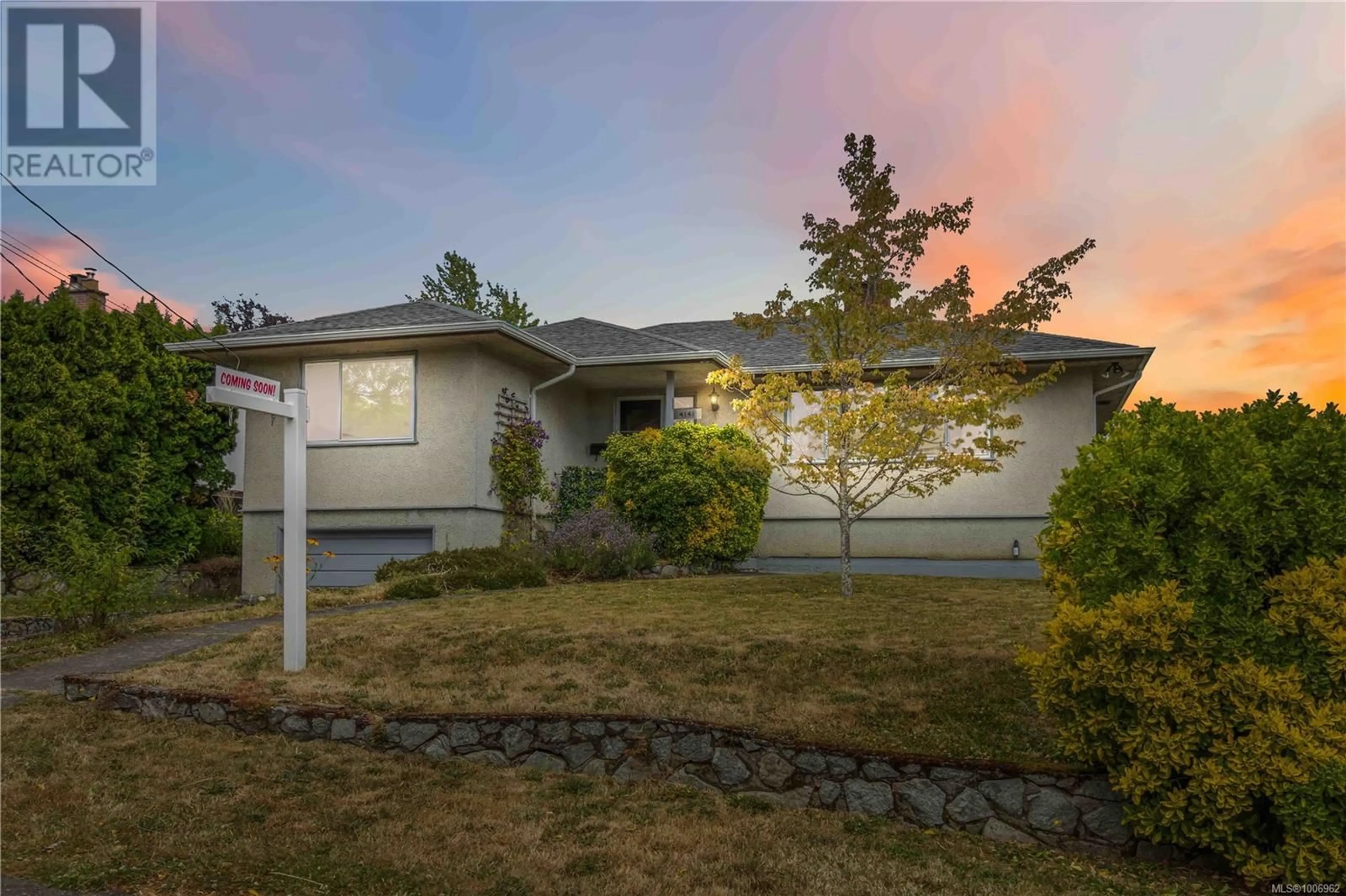 Home with vinyl exterior material, street for 4141 BIRTLES AVENUE, Saanich British Columbia V8Z3Z3