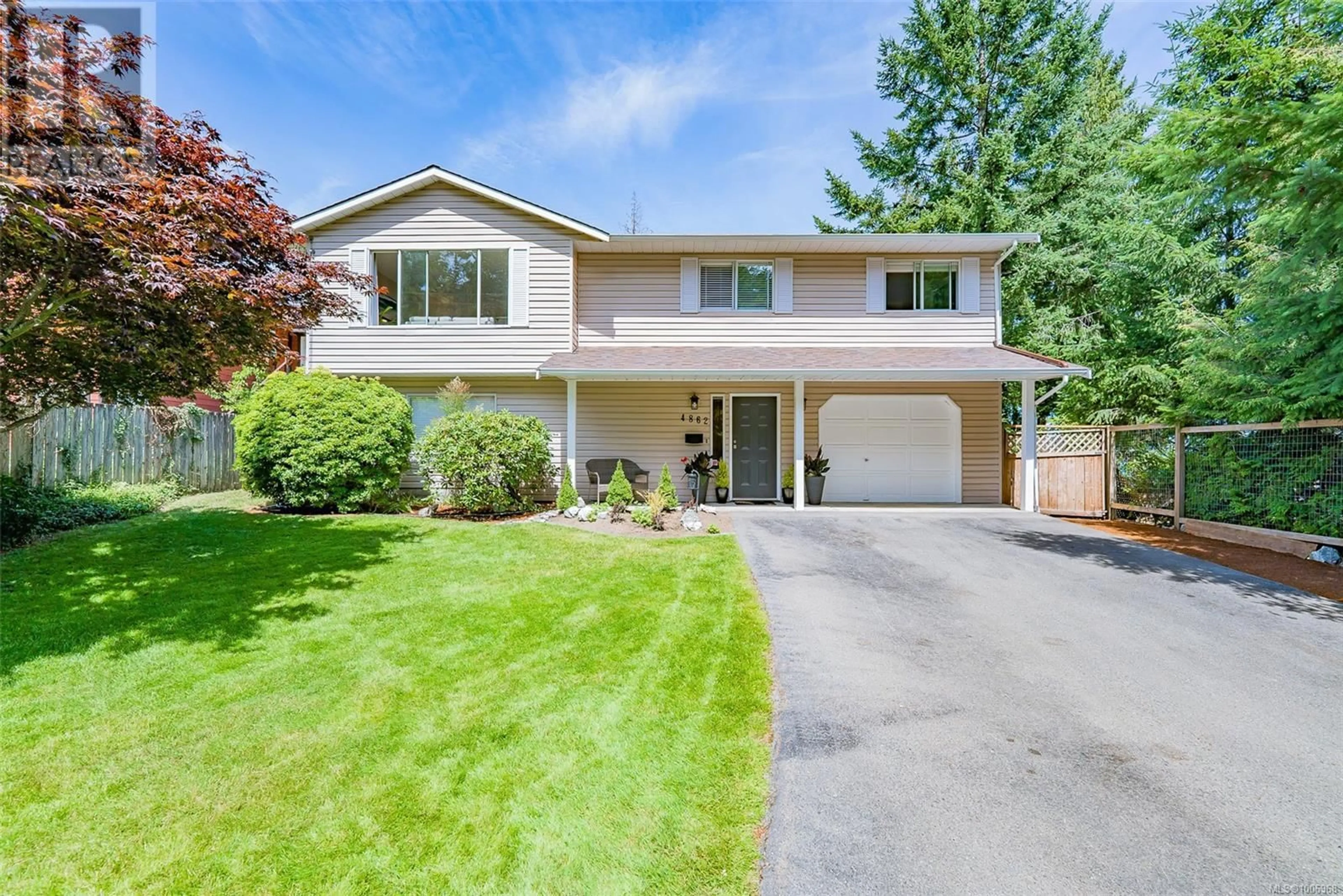 Home with vinyl exterior material, street for 4862 LOST LAKE ROAD, Nanaimo British Columbia V9T5C8