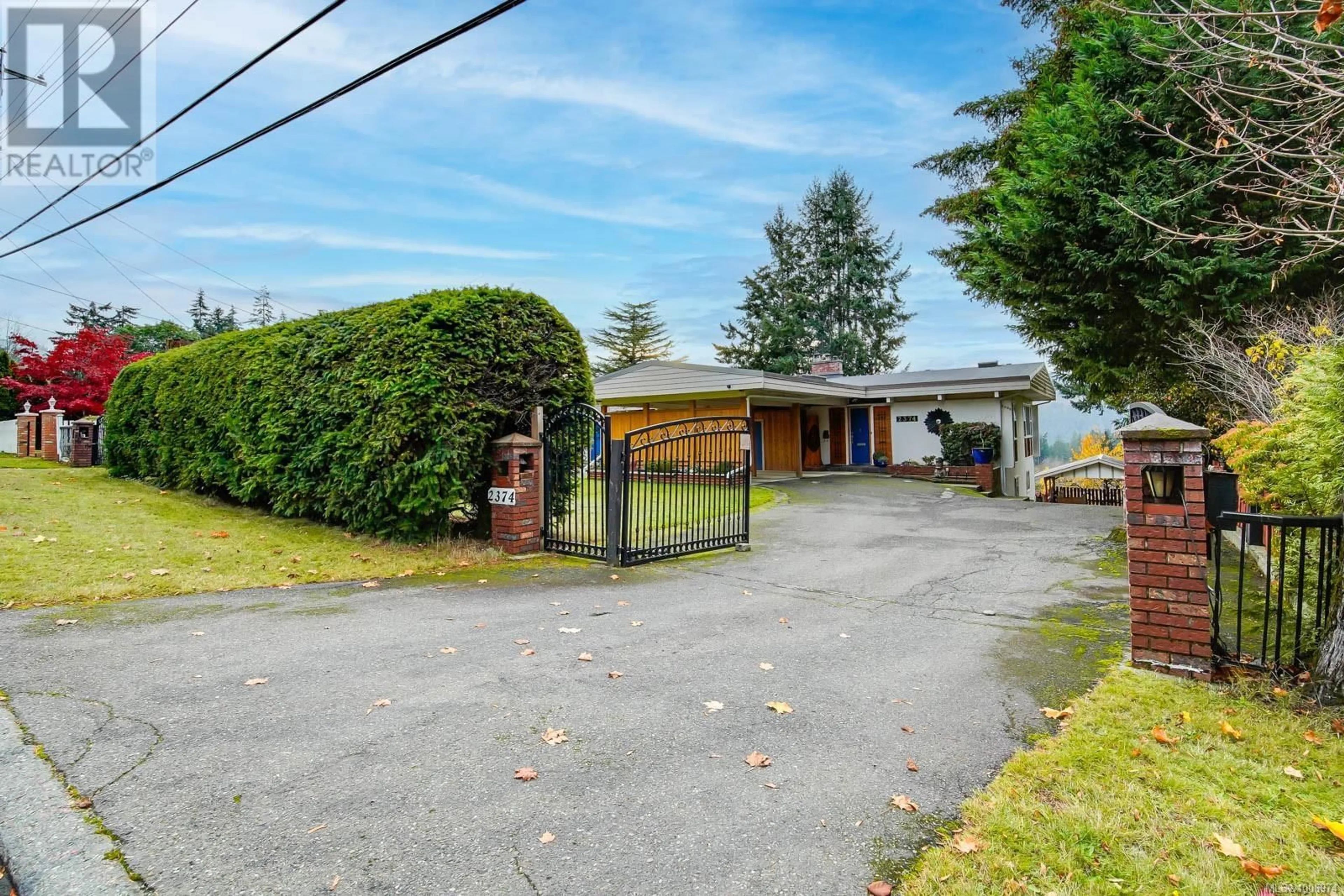 A pic from outside/outdoor area/front of a property/back of a property/a pic from drone, street for 2374 ANDERSON AVENUE, Port Alberni British Columbia V9Y2W6