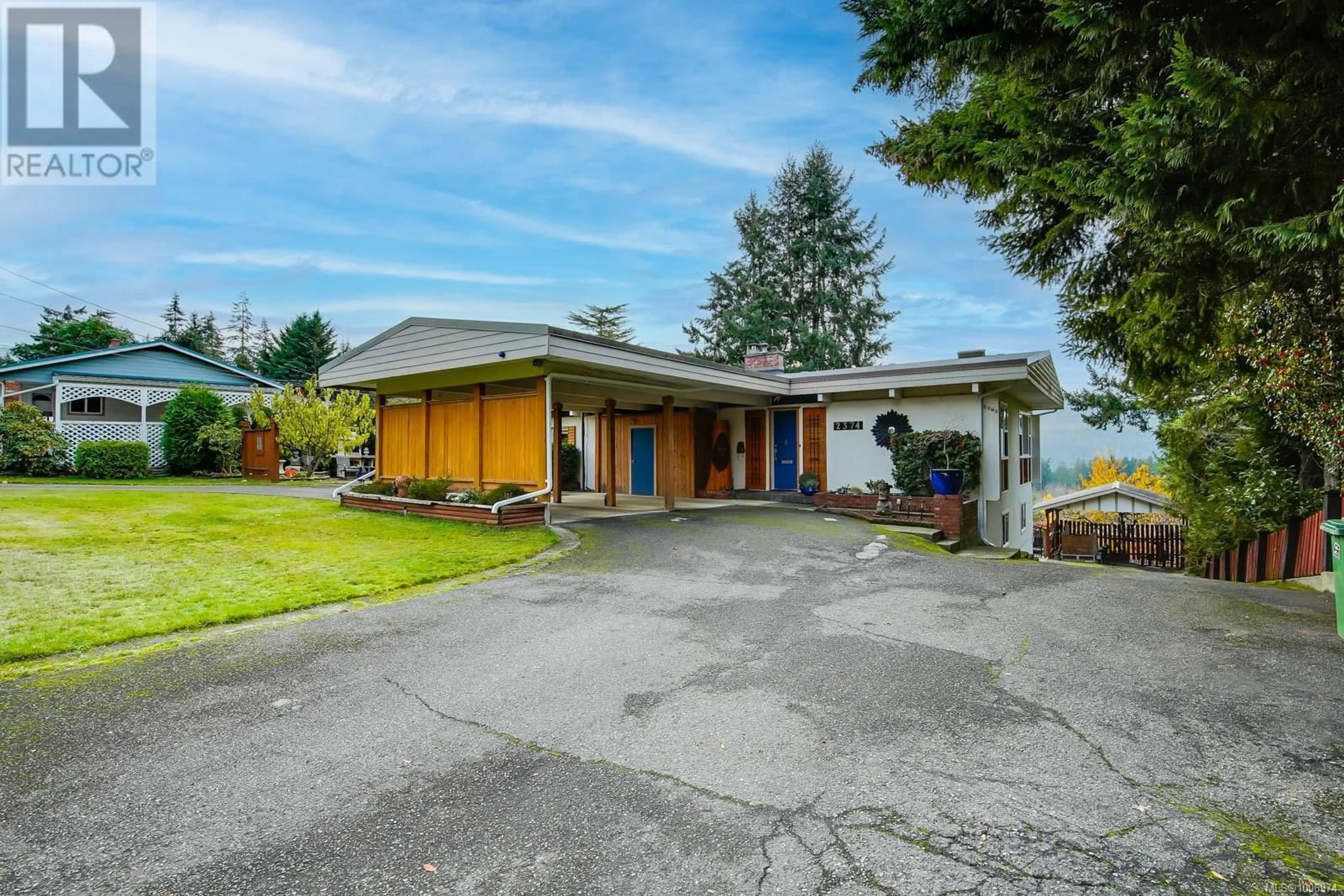 A pic from outside/outdoor area/front of a property/back of a property/a pic from drone, street for 2374 ANDERSON AVENUE, Port Alberni British Columbia V9Y2W6