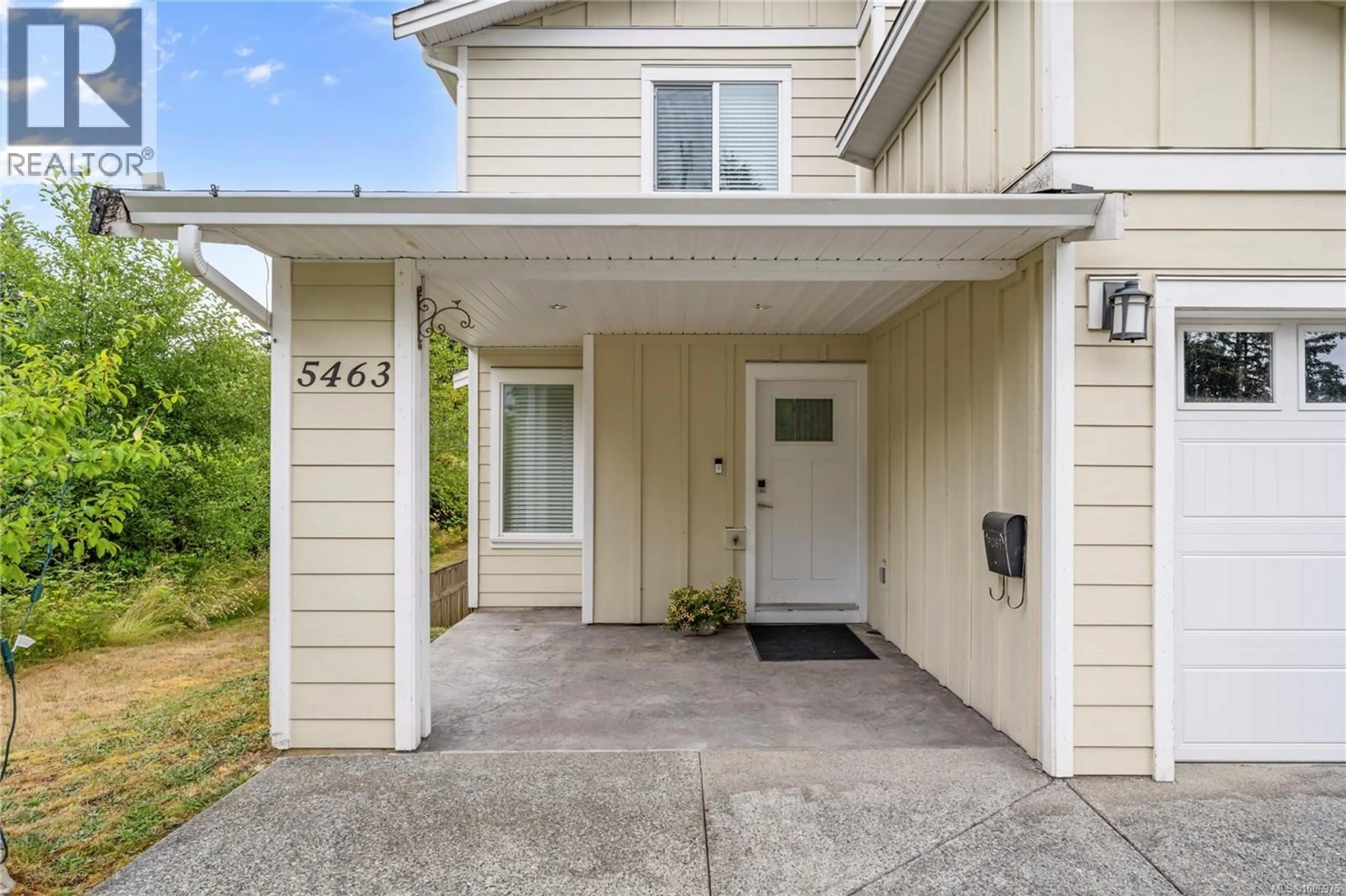 Home with vinyl exterior material, street for 5463 GODFREY ROAD, Nanaimo British Columbia V9T2J1