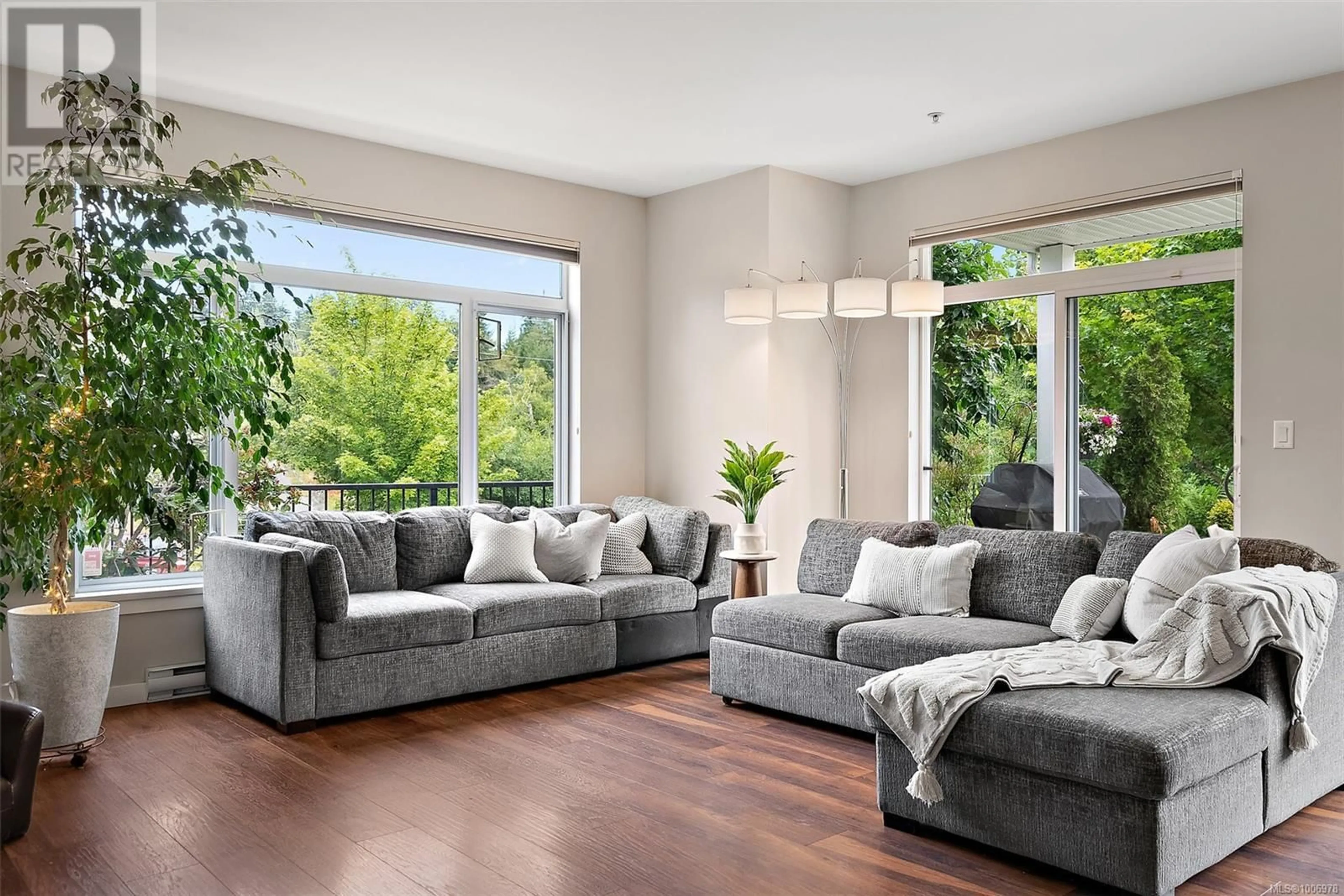 Living room with furniture, unknown for 101 - 591 LATORIA ROAD, Colwood British Columbia V9C2Z9