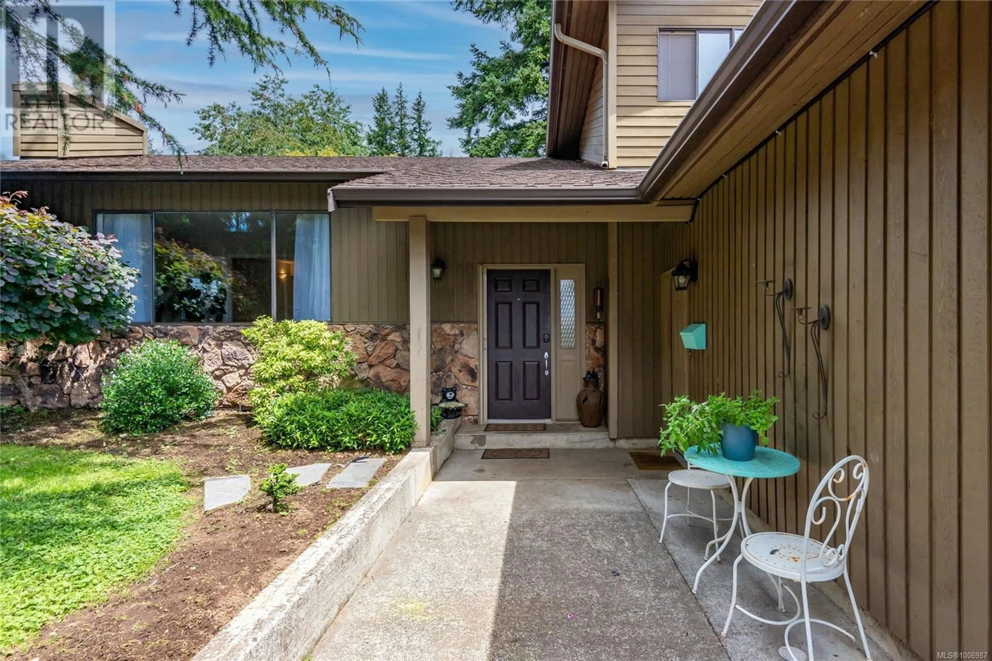 Patio, unknown for 1405 DOE PLACE, Campbell River British Columbia V9W6E5