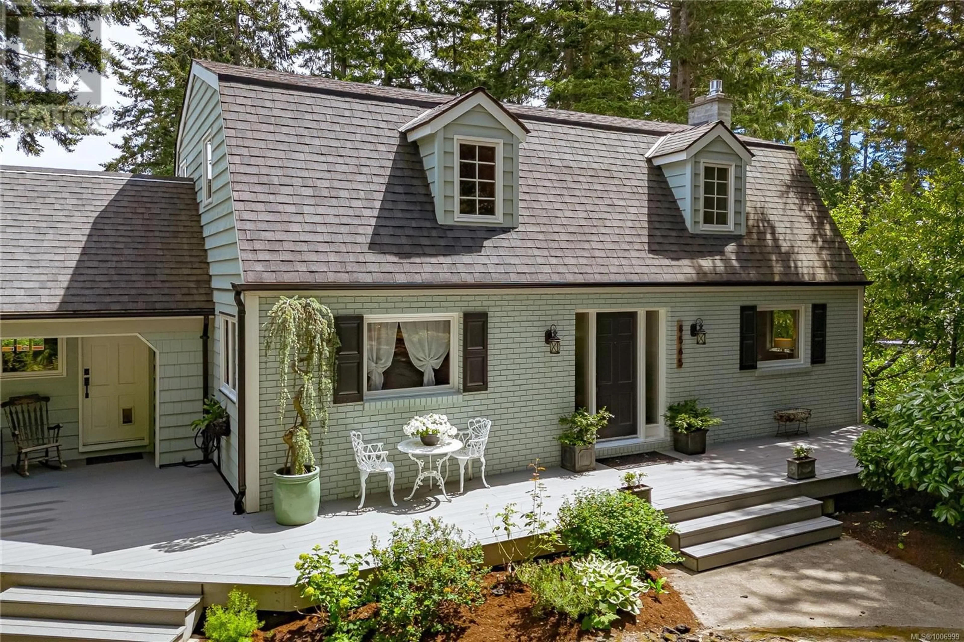 Home with vinyl exterior material, street for 8565 BOURNE TERRACE, North Saanich British Columbia V8L1L9