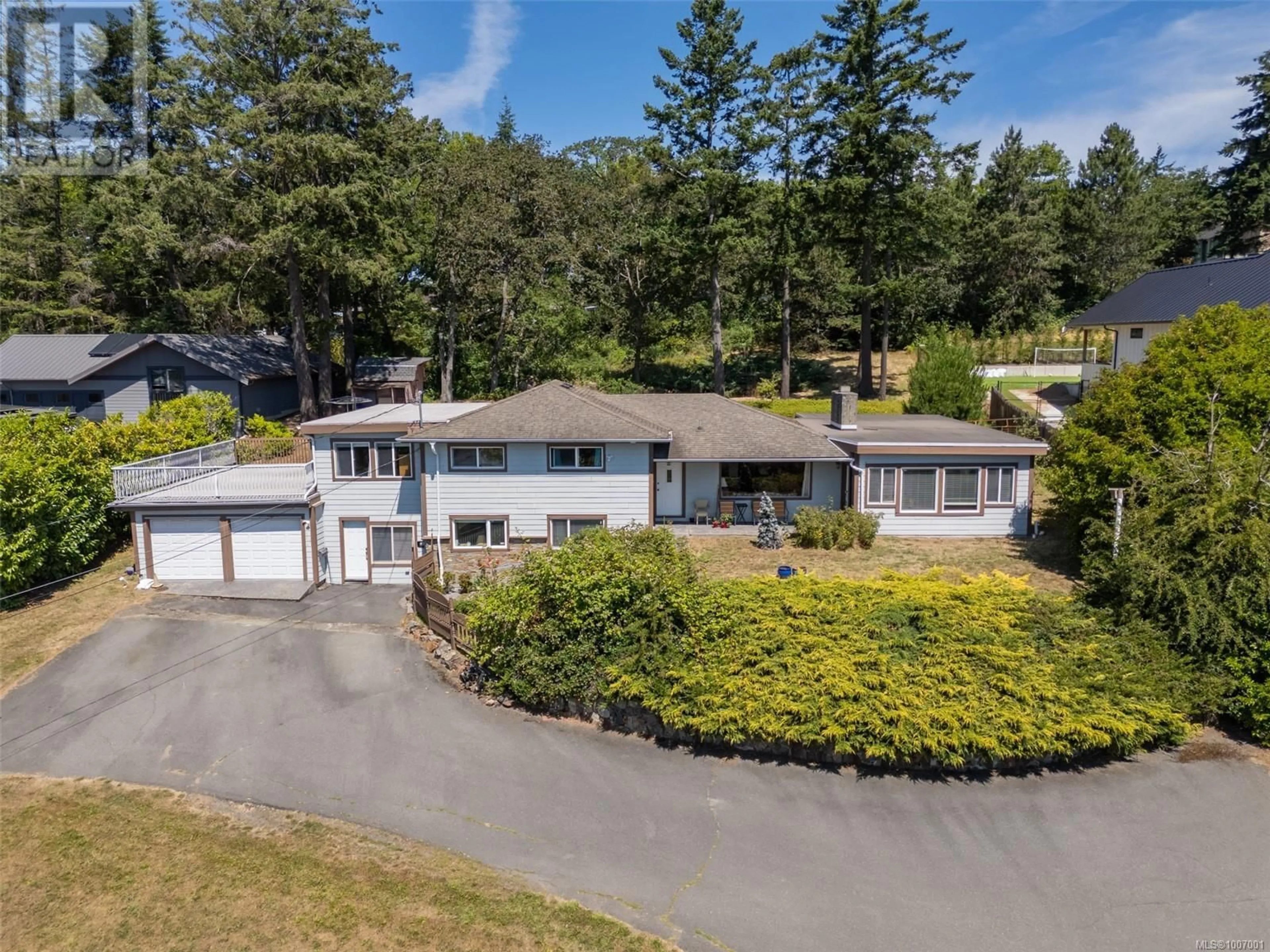A pic from outside/outdoor area/front of a property/back of a property/a pic from drone, water/lake/river/ocean view for 854 ROYAL OAK AVENUE, Saanich British Columbia V8X3T2