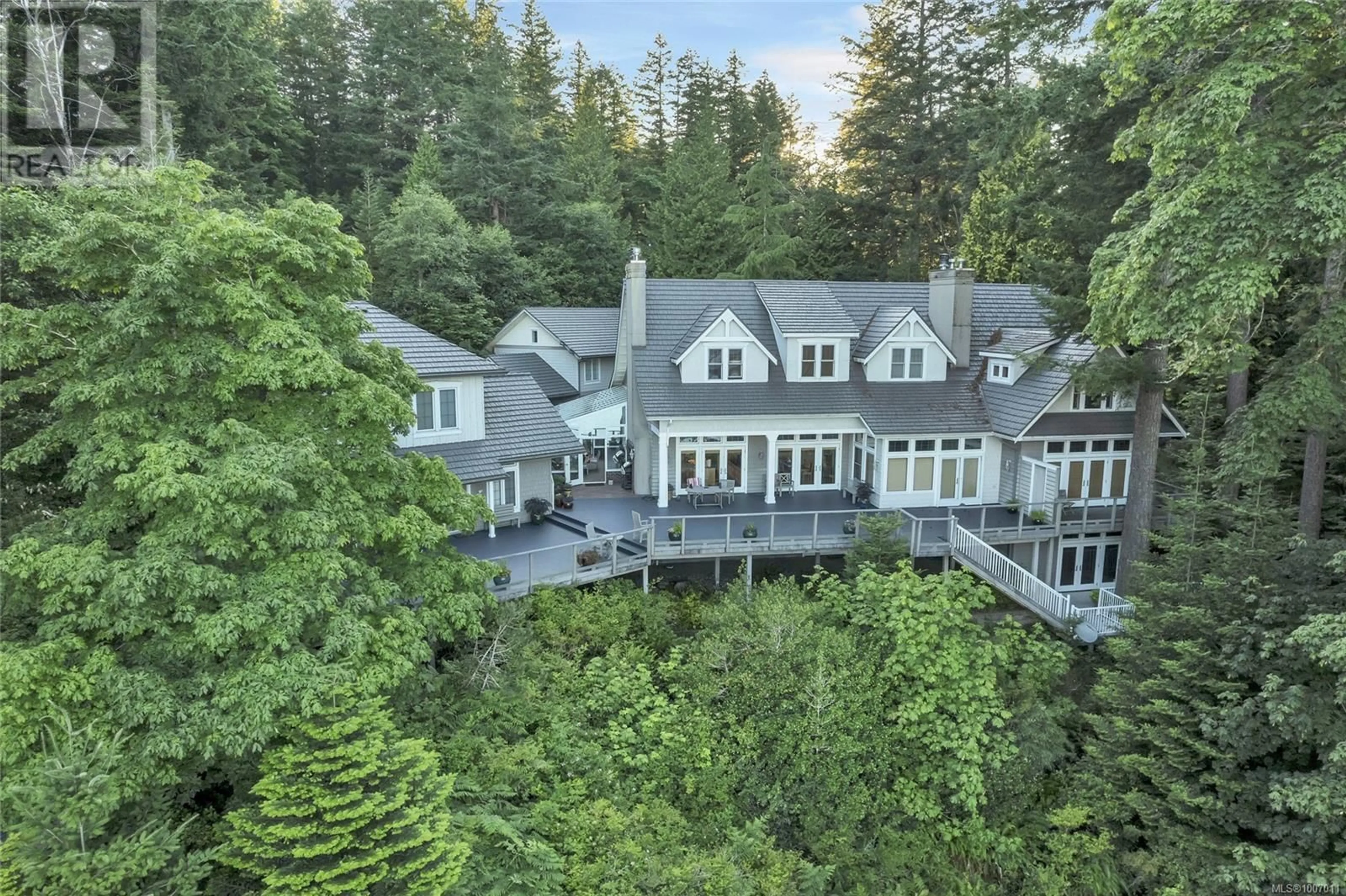 A pic from outside/outdoor area/front of a property/back of a property/a pic from drone, unknown for 1790 HYACINTHE BAY ROAD, Quadra Island British Columbia V0P1H0