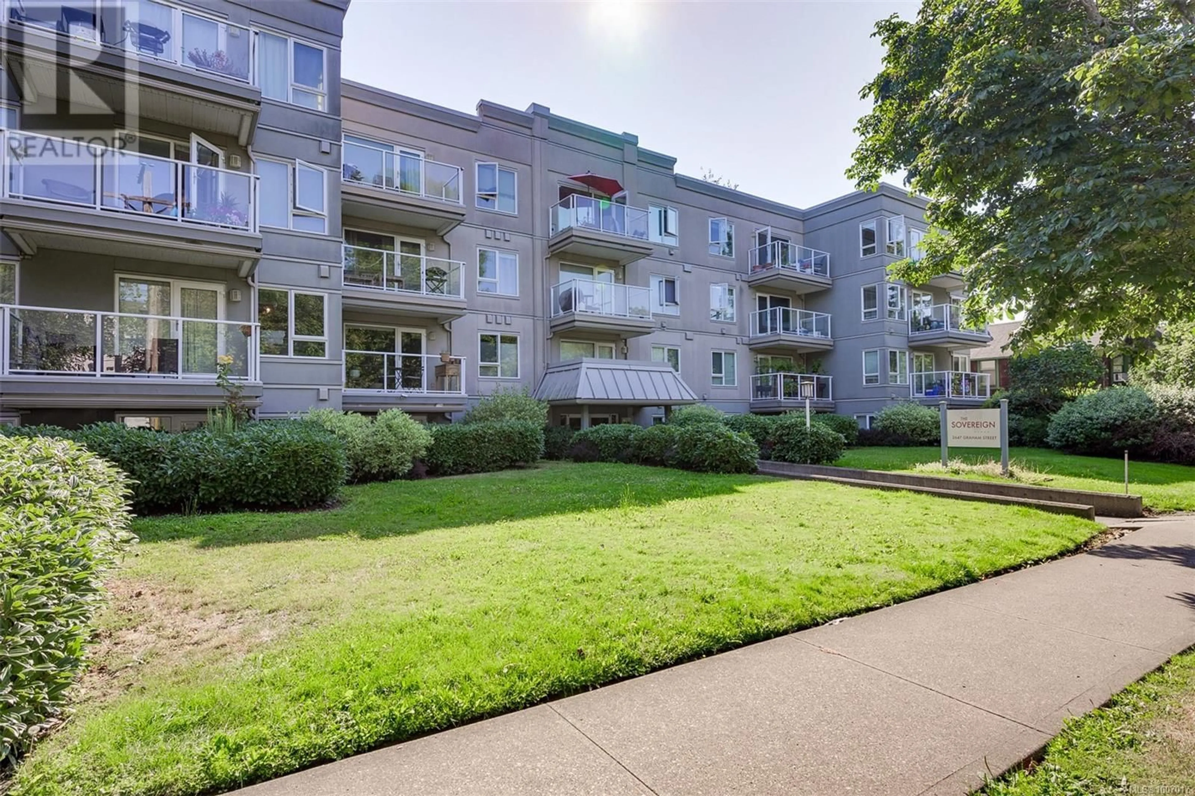 Patio, unknown for 310 - 2647 GRAHAM STREET, Victoria British Columbia V8T3Y8