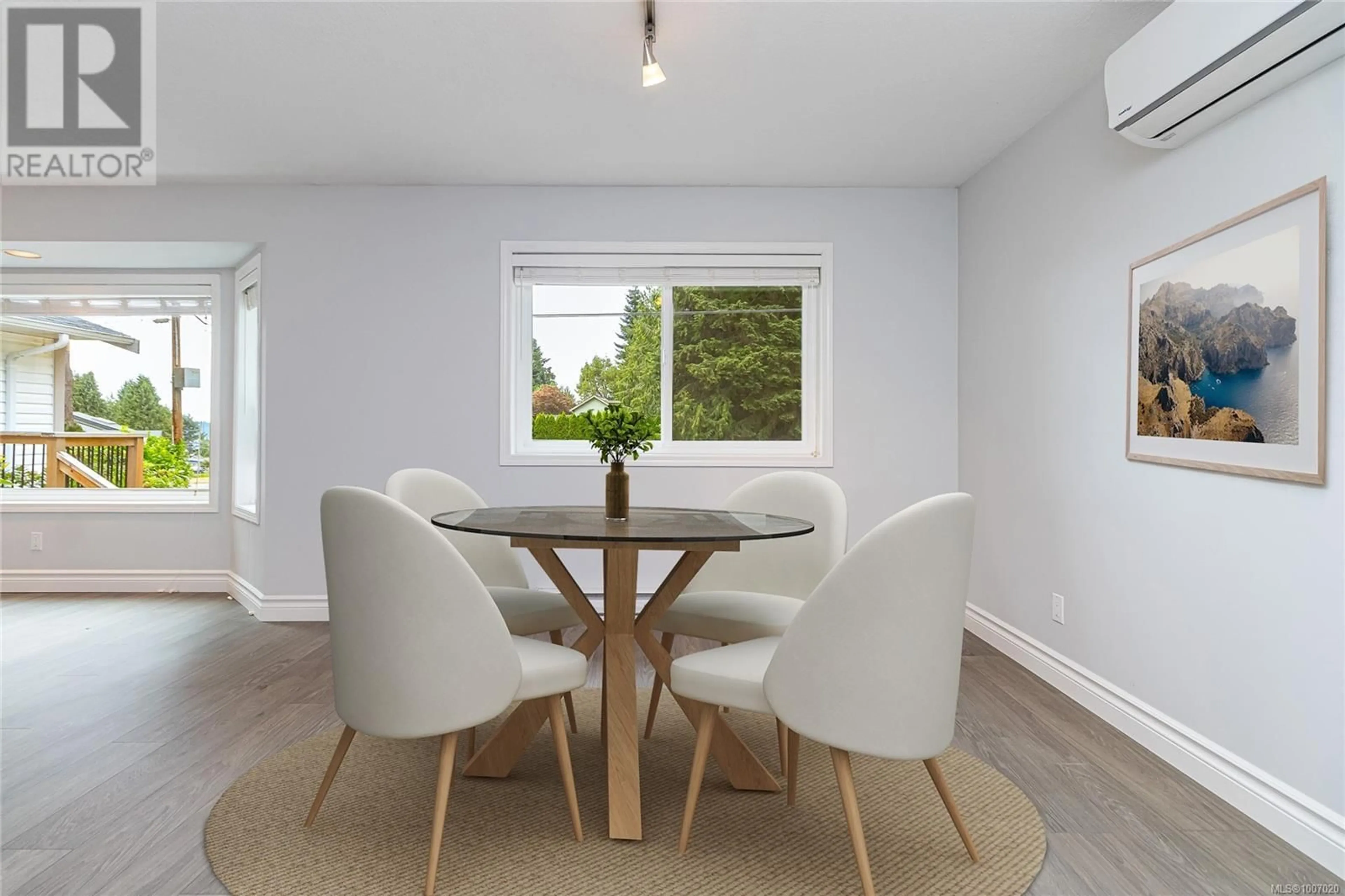 Dining room, wood/laminate floor for 5006 THOMPSON CLARKE DRIVE WEST, Bowser British Columbia V0R1G0