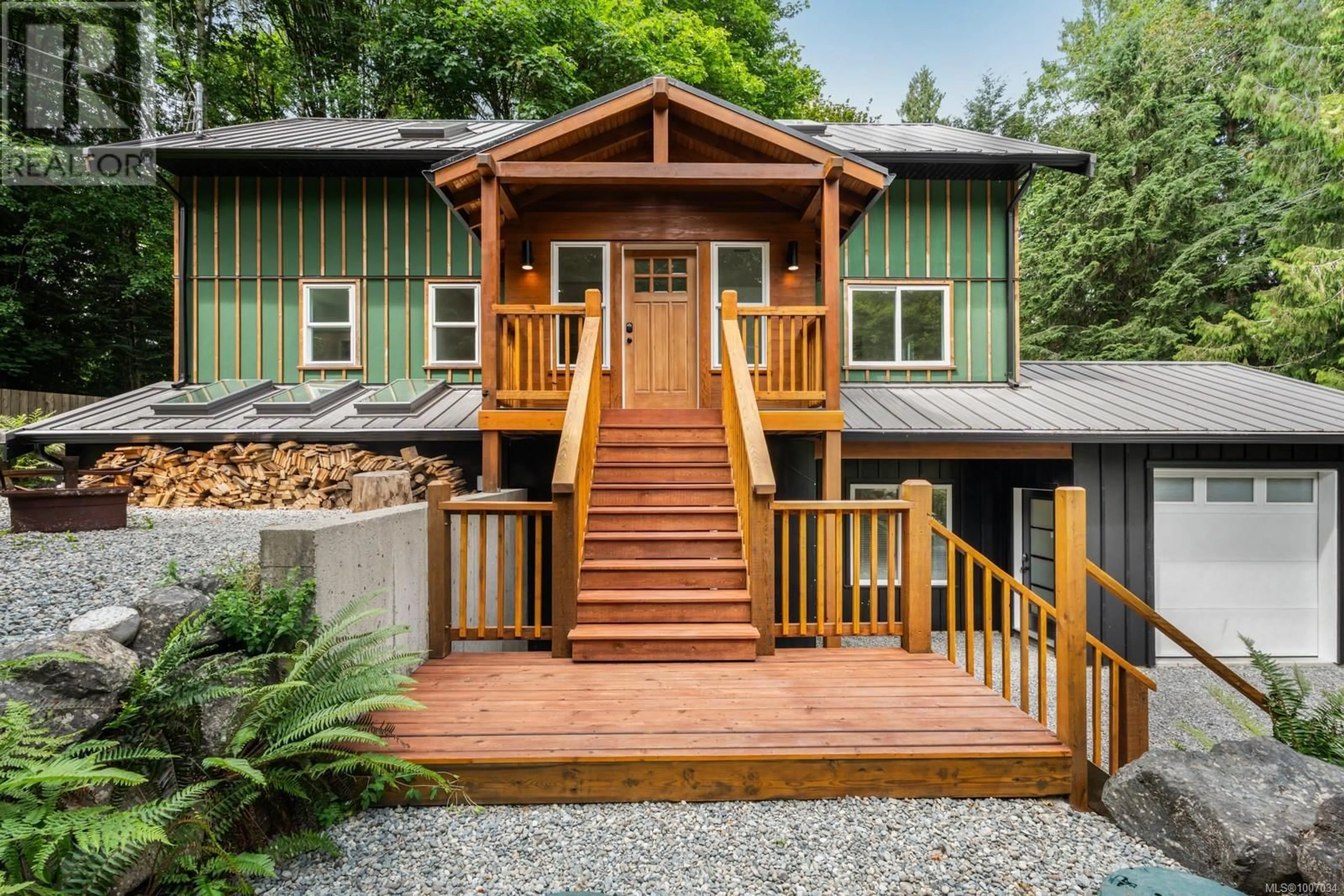 Unknown for 2590 SOOKE RIVER ROAD, Sooke British Columbia V0S1N0