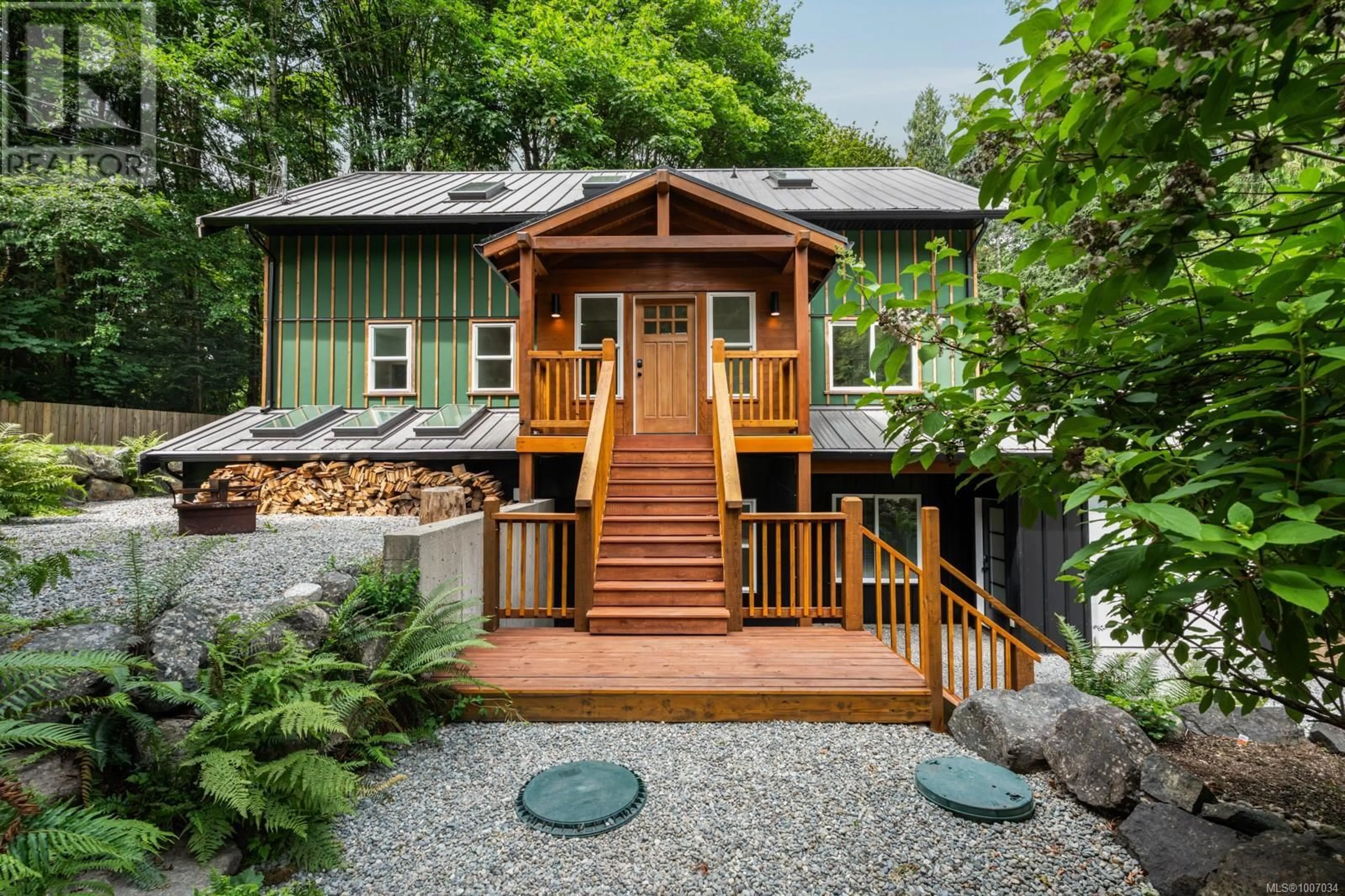 Unknown for 2590 SOOKE RIVER ROAD, Sooke British Columbia V0S1N0