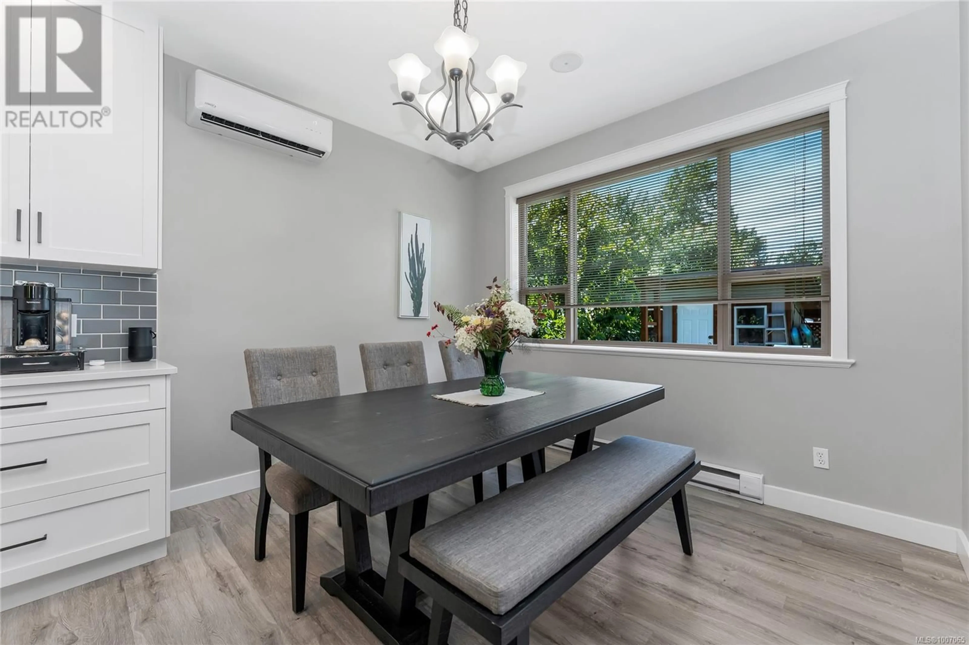 Dining room, wood/laminate floor for 943 FIREHALL CREEK ROAD, Langford British Columbia V9C0A3