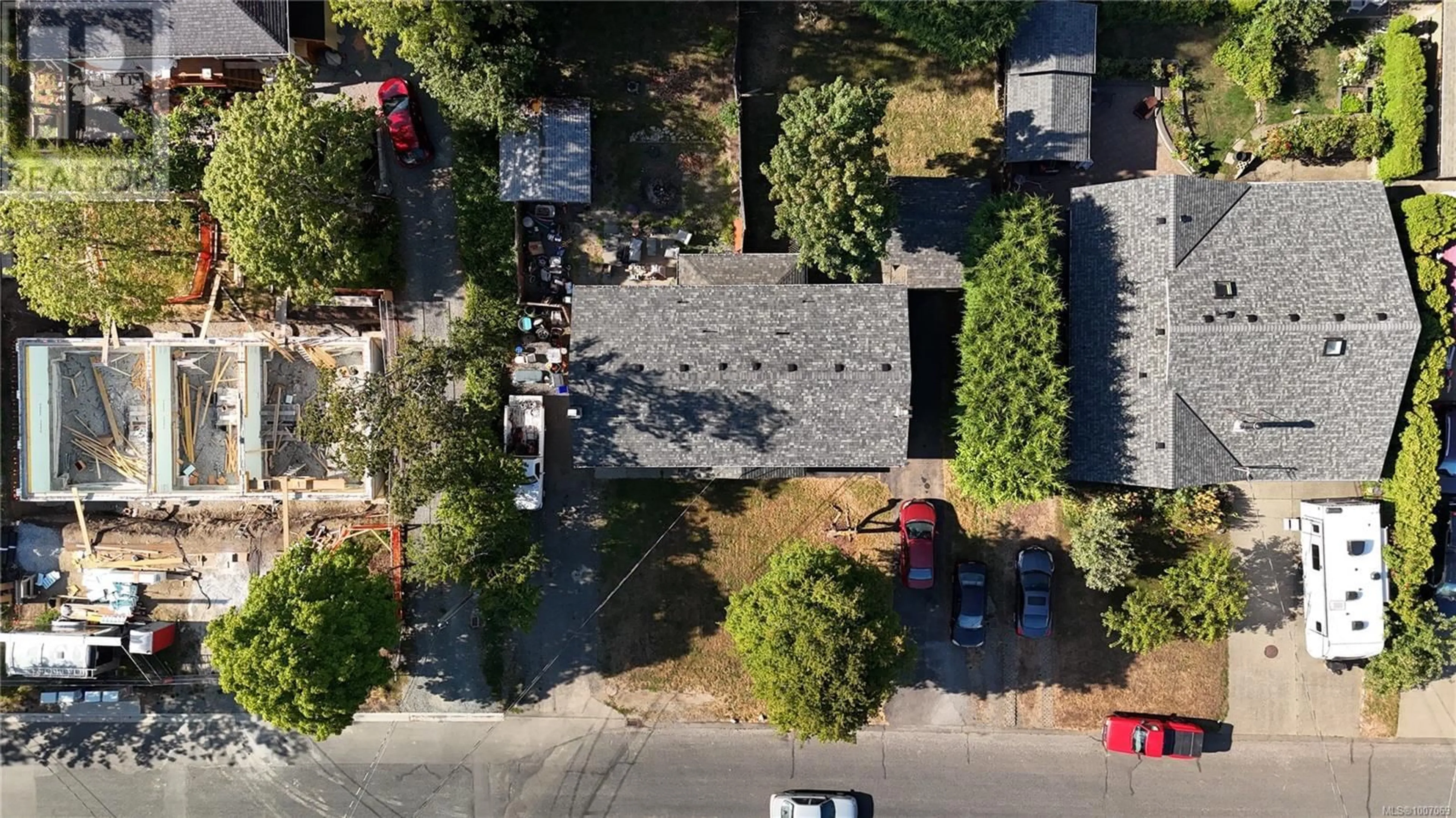 A pic from outside/outdoor area/front of a property/back of a property/a pic from drone, city buildings view from balcony for 1068 CLARKE ROAD, Central Saanich British Columbia V8M1C7