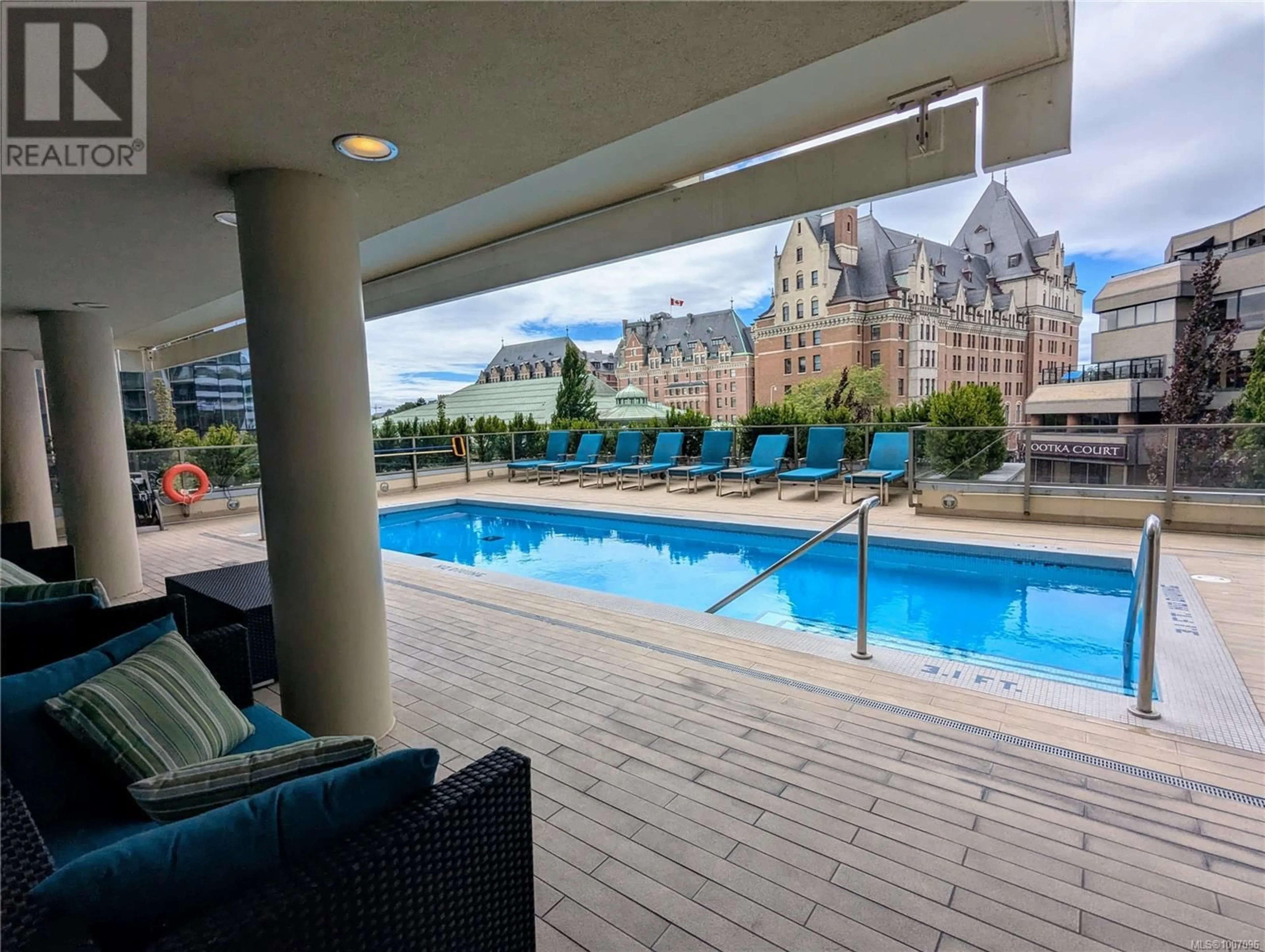 Pool for 1405 - 707 COURTNEY STREET, Victoria British Columbia V8W0A9