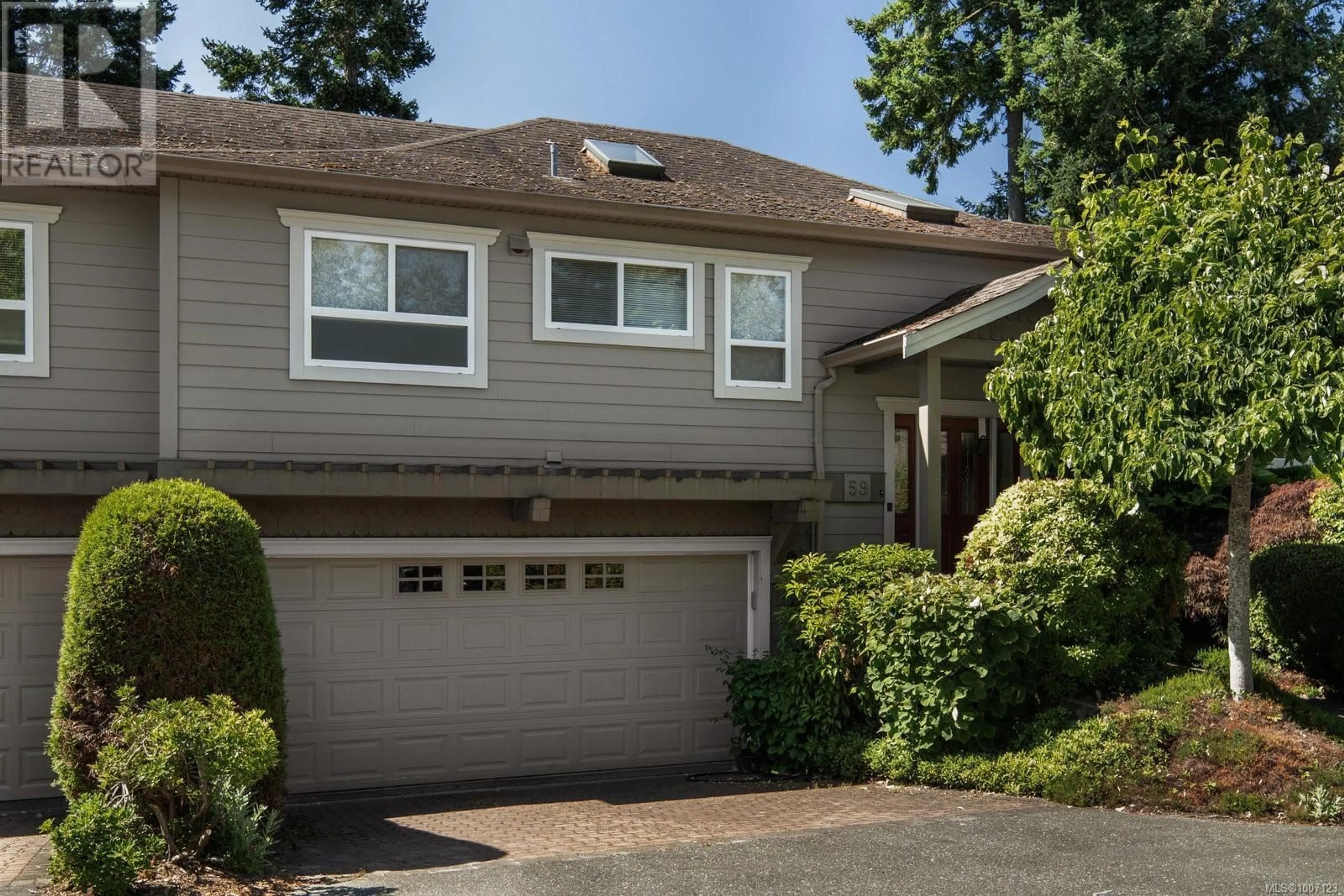 Home with vinyl exterior material, street for 59 - 118 ALDERSMITH PLACE, View Royal British Columbia V9A7M9