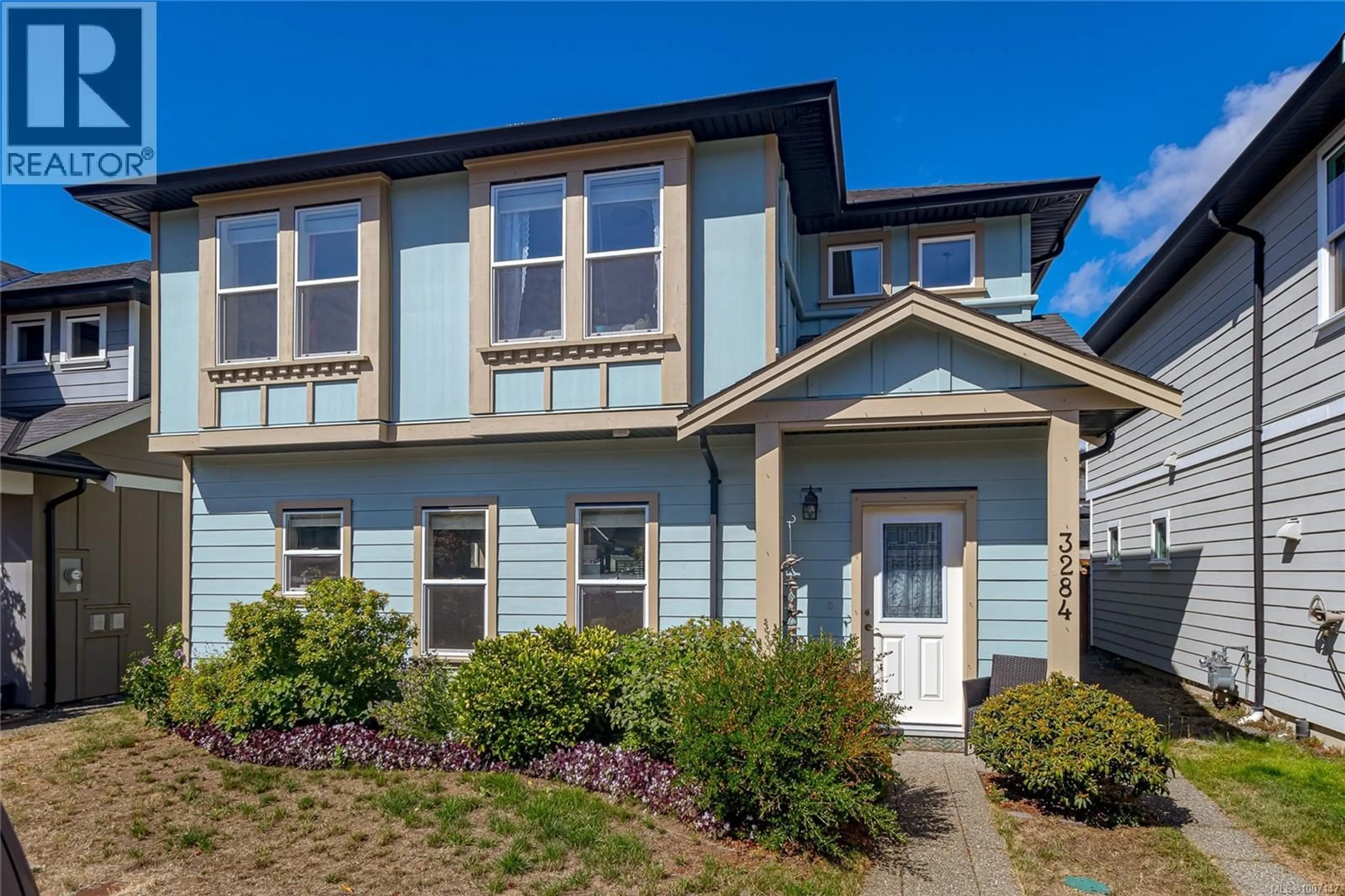 Home with vinyl exterior material, street for 3284 MERLIN ROAD, Langford British Columbia V9C0H3