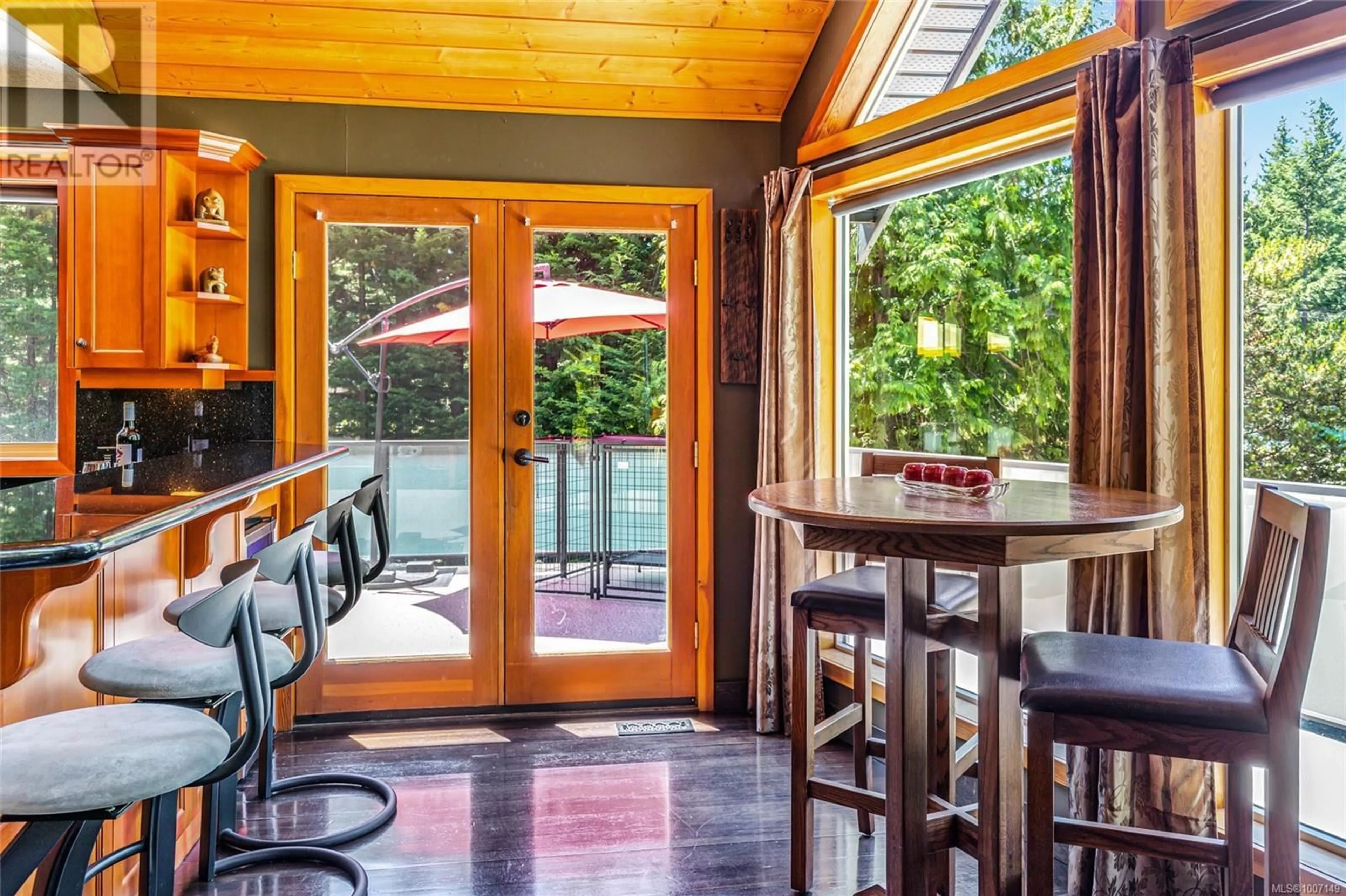 Patio, street for 1560 DORCAS POINT ROAD, Nanoose Bay British Columbia V9P9B4