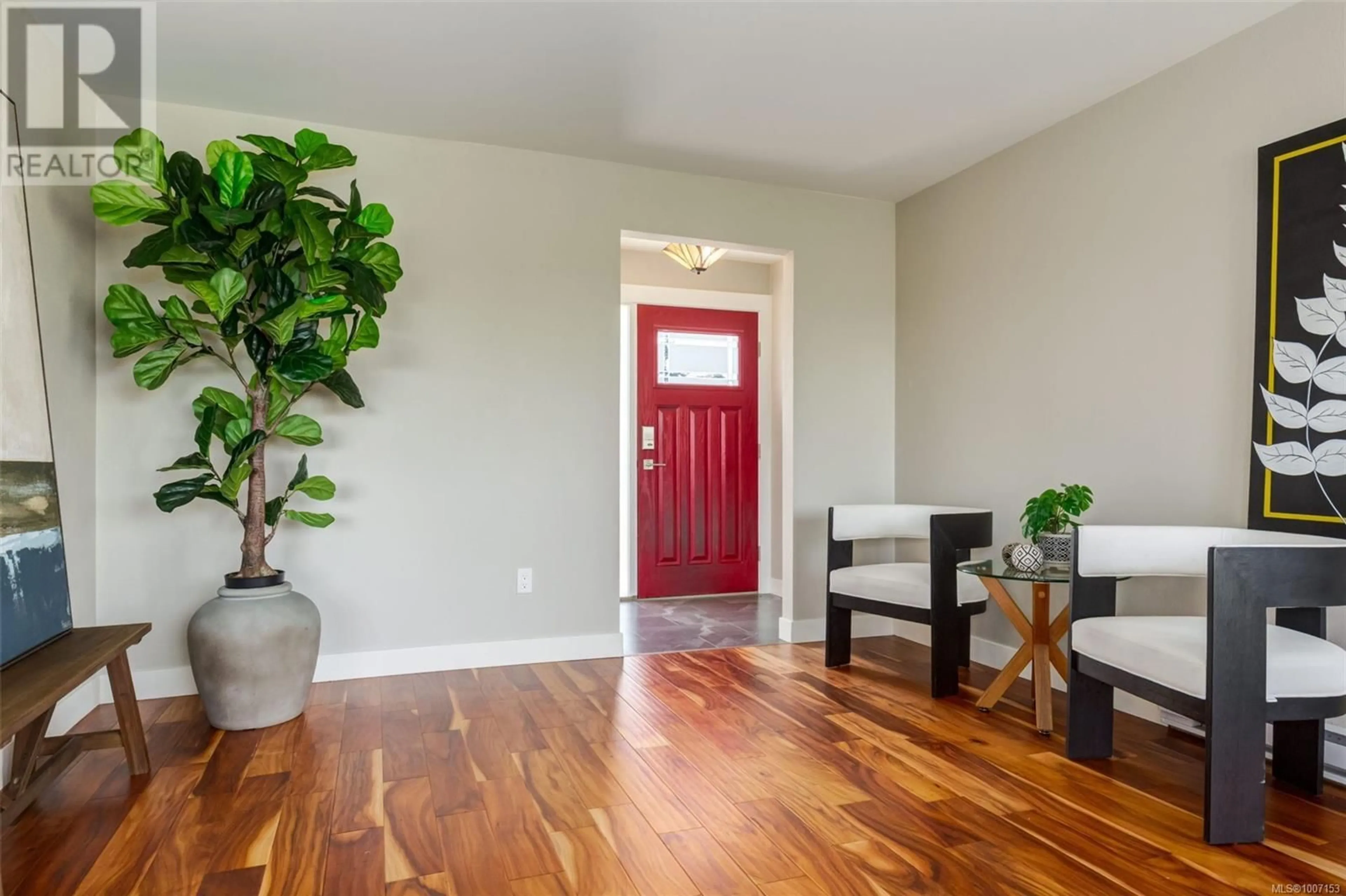 Indoor entryway for 405 HEATH AVENUE, Parksville British Columbia V9P1V3
