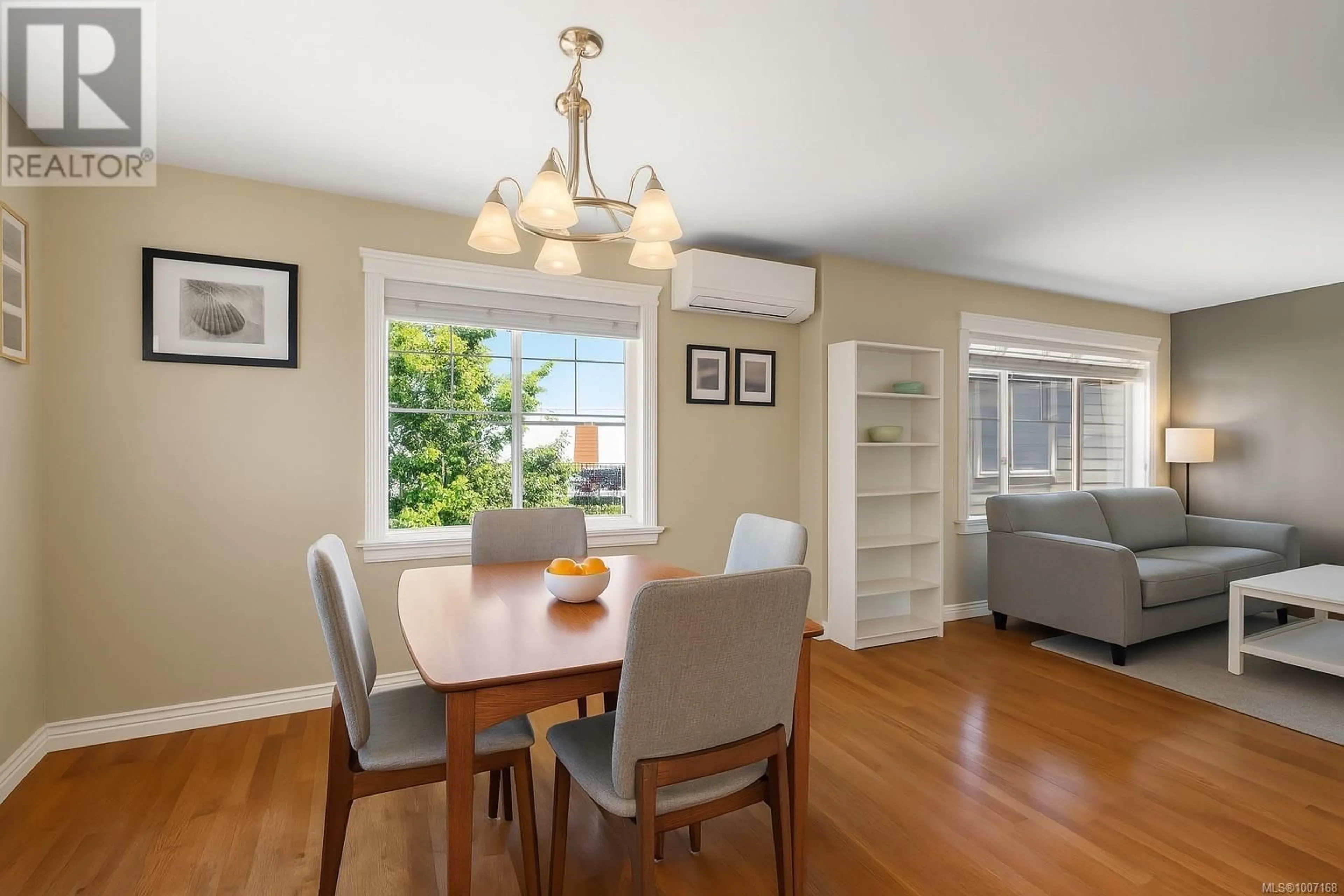 Dining room, wood/laminate floor for 106 - 2678 WINSTER ROAD, Langford British Columbia V9B3R8