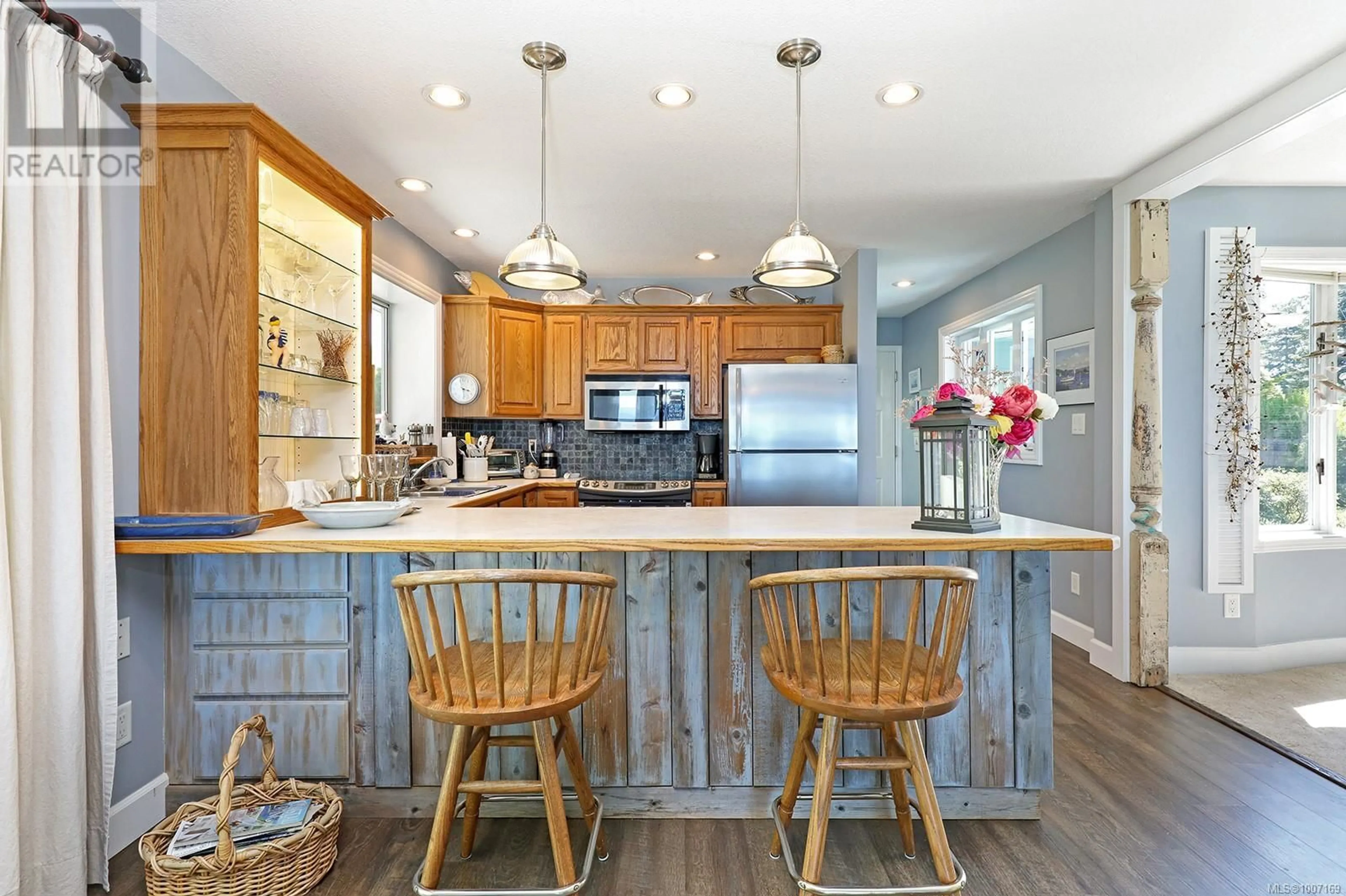 Open concept kitchen, unknown for 1009 EAGLECREST DRIVE, Qualicum Beach British Columbia V9K1E9