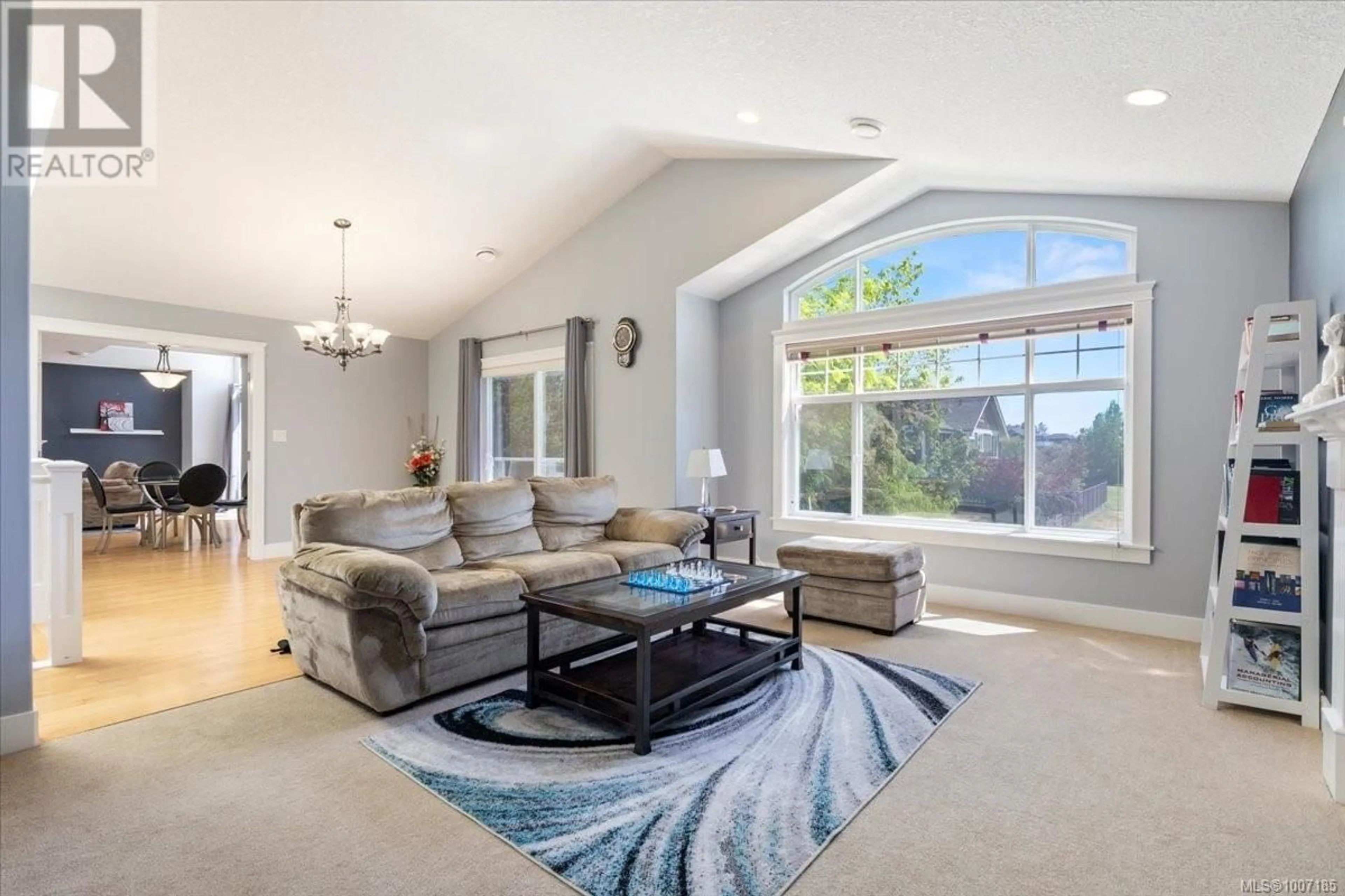 Living room with furniture, unknown for 627 SARUM RISE WAY, Nanaimo British Columbia V9R7C5
