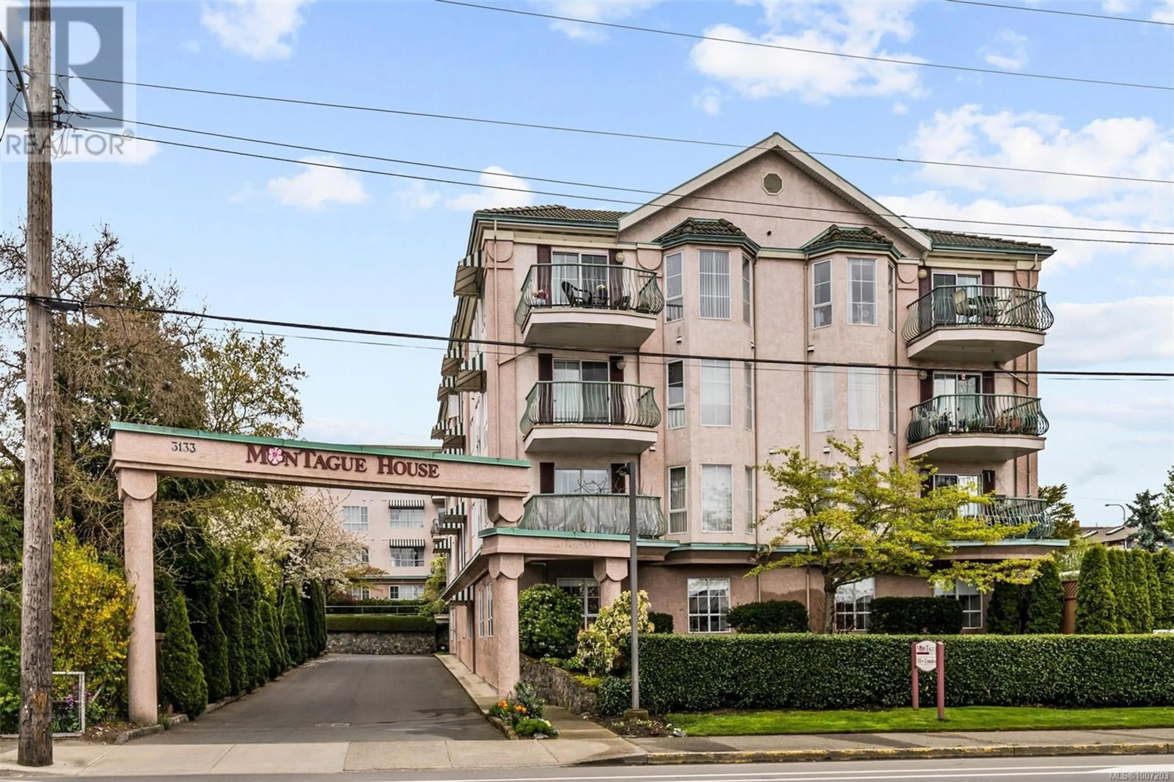 Patio, unknown for 304 - 3133 TILLICUM ROAD, Saanich British Columbia V9A2B4