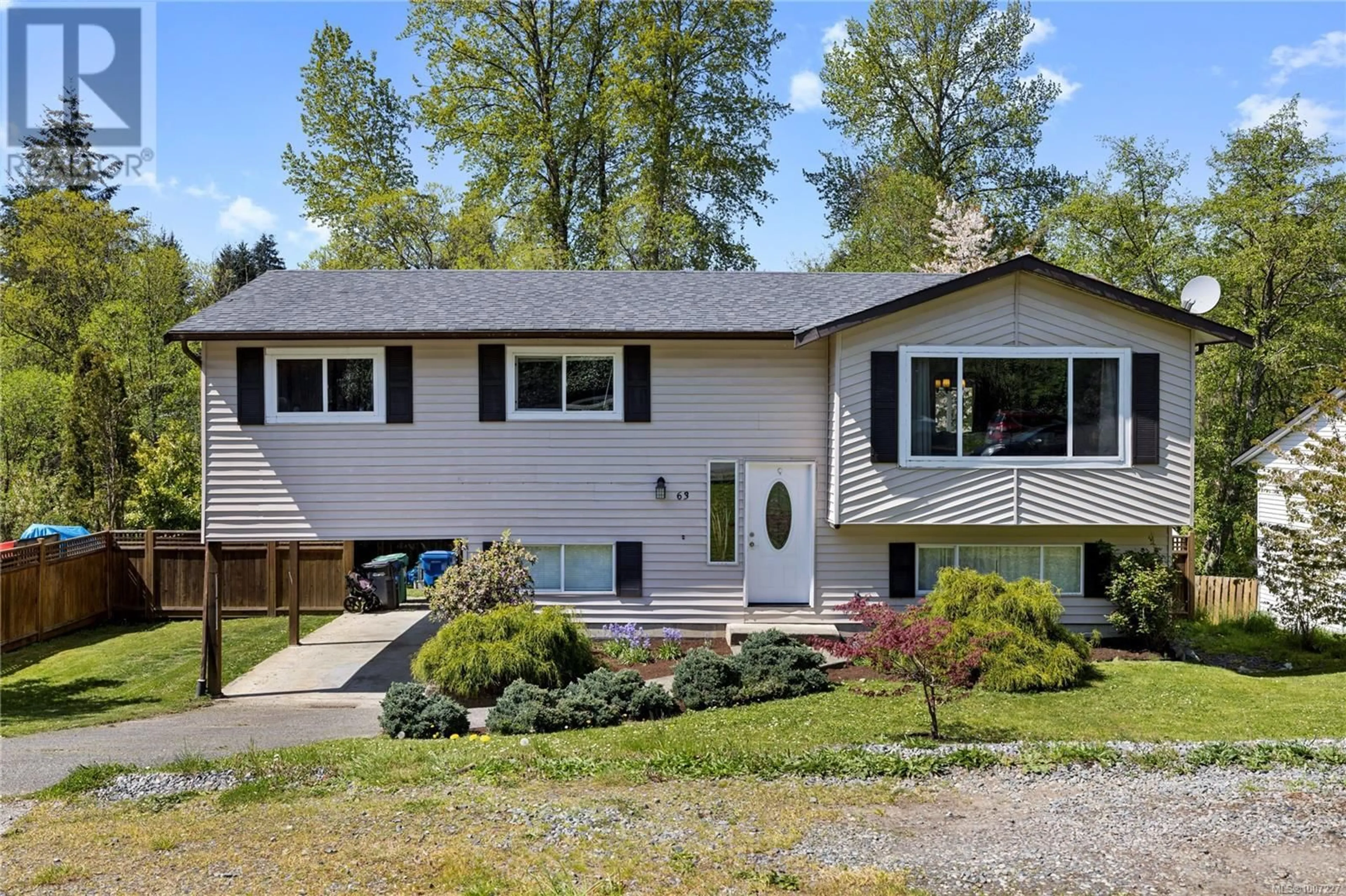 Home with vinyl exterior material, street for 63 PORTER ROAD, Nanaimo British Columbia V9X1B6