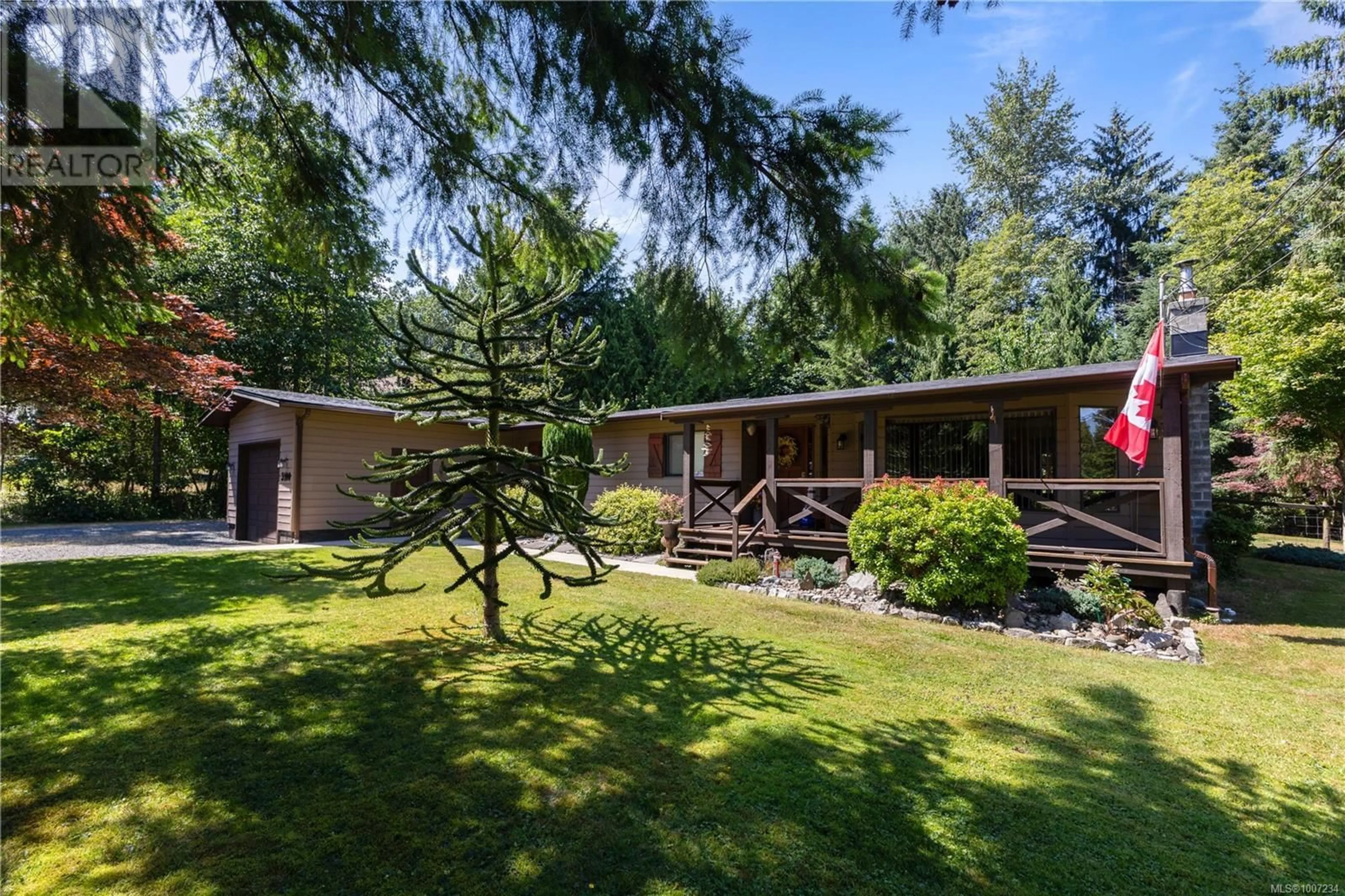 Patio, forest/trees view for 3100 BRENT ROAD, Campbell River British Columbia V9H1A6