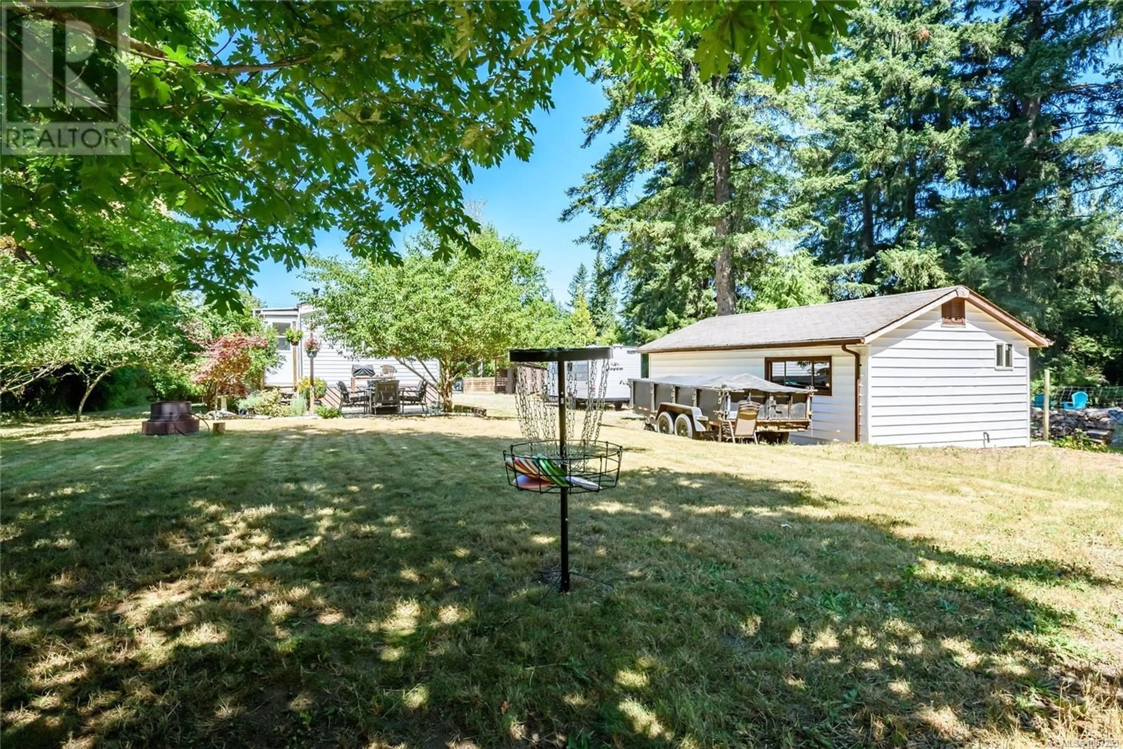 Patio, unknown for 2481 OAKES ROAD, Black Creek British Columbia V9J1J1