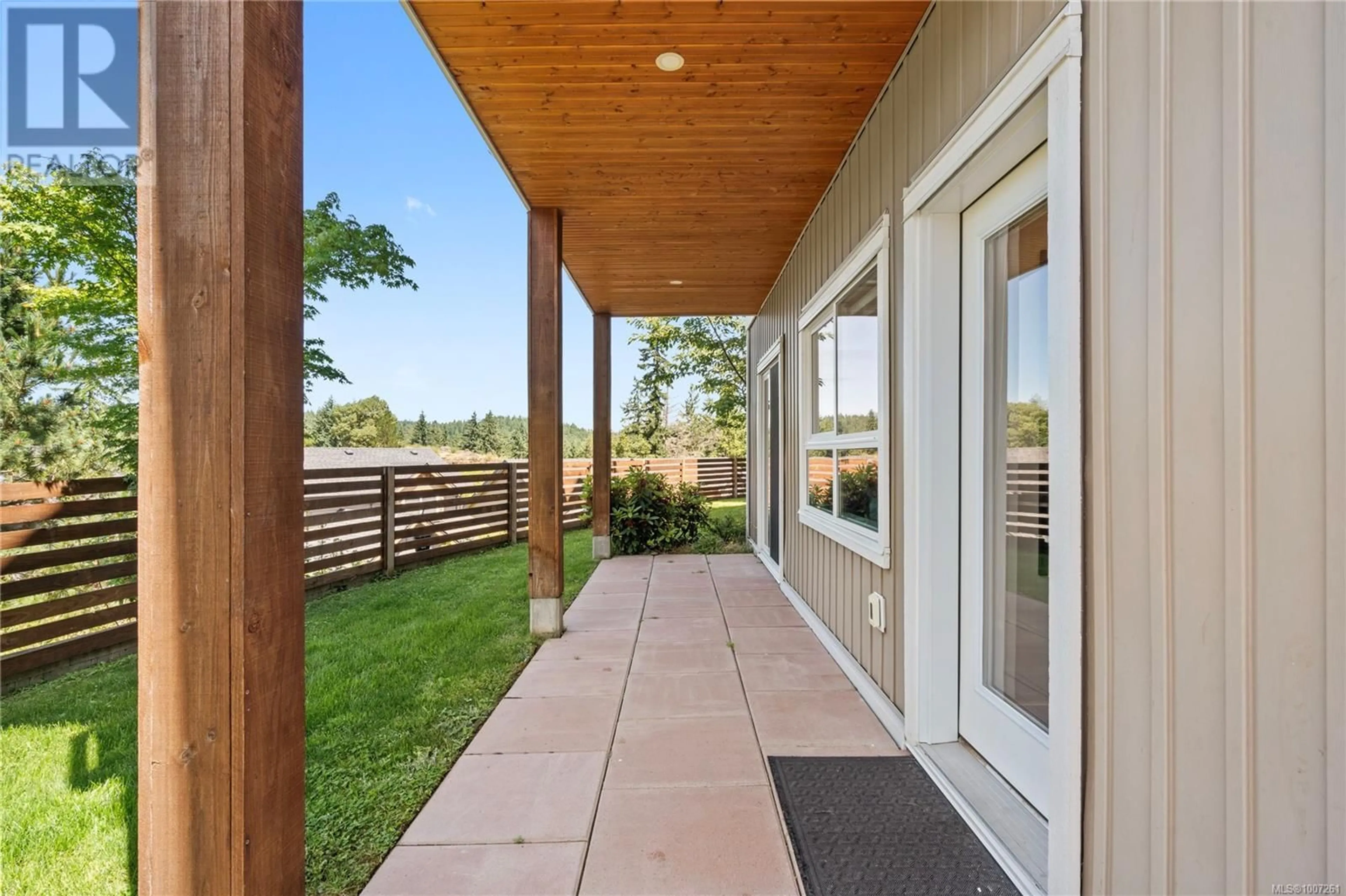 Patio, mountain view for 3316 FIREWEED WAY, Nanaimo British Columbia V9T6J1