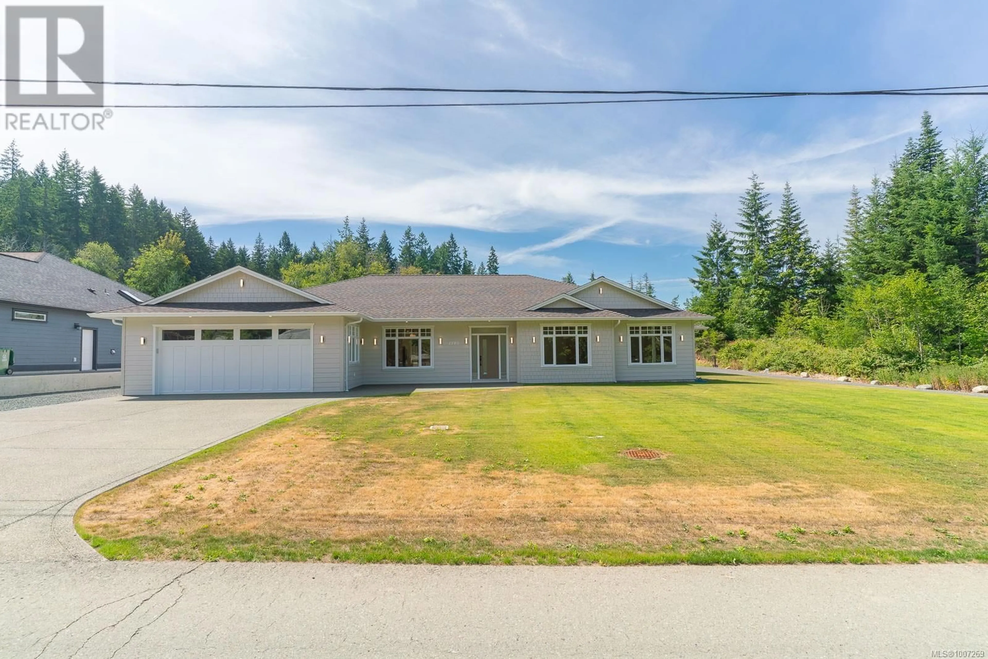A pic from outside/outdoor area/front of a property/back of a property/a pic from drone, street for 2780 BURDE STREET, Port Alberni British Columbia V9Y7M4