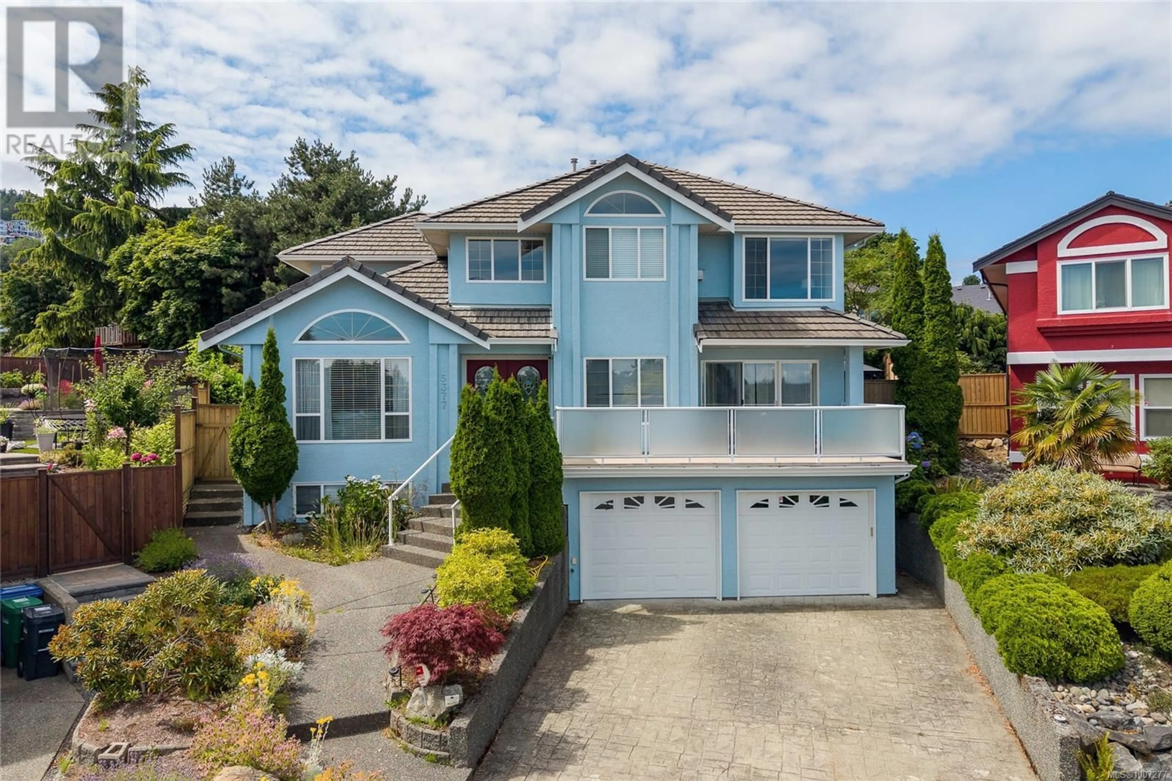 Home with vinyl exterior material, street for 5377 FAIRHAVEN PLACE, Nanaimo British Columbia V9V1R4