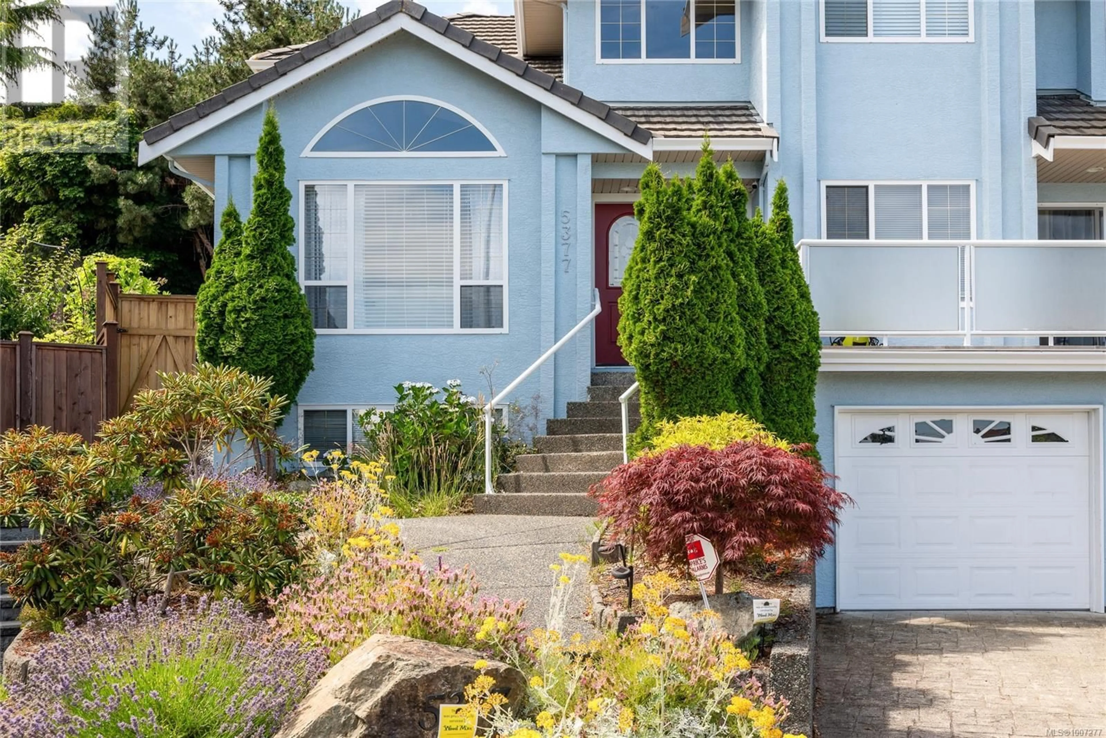 Home with vinyl exterior material, street for 5377 FAIRHAVEN PLACE, Nanaimo British Columbia V9V1R4