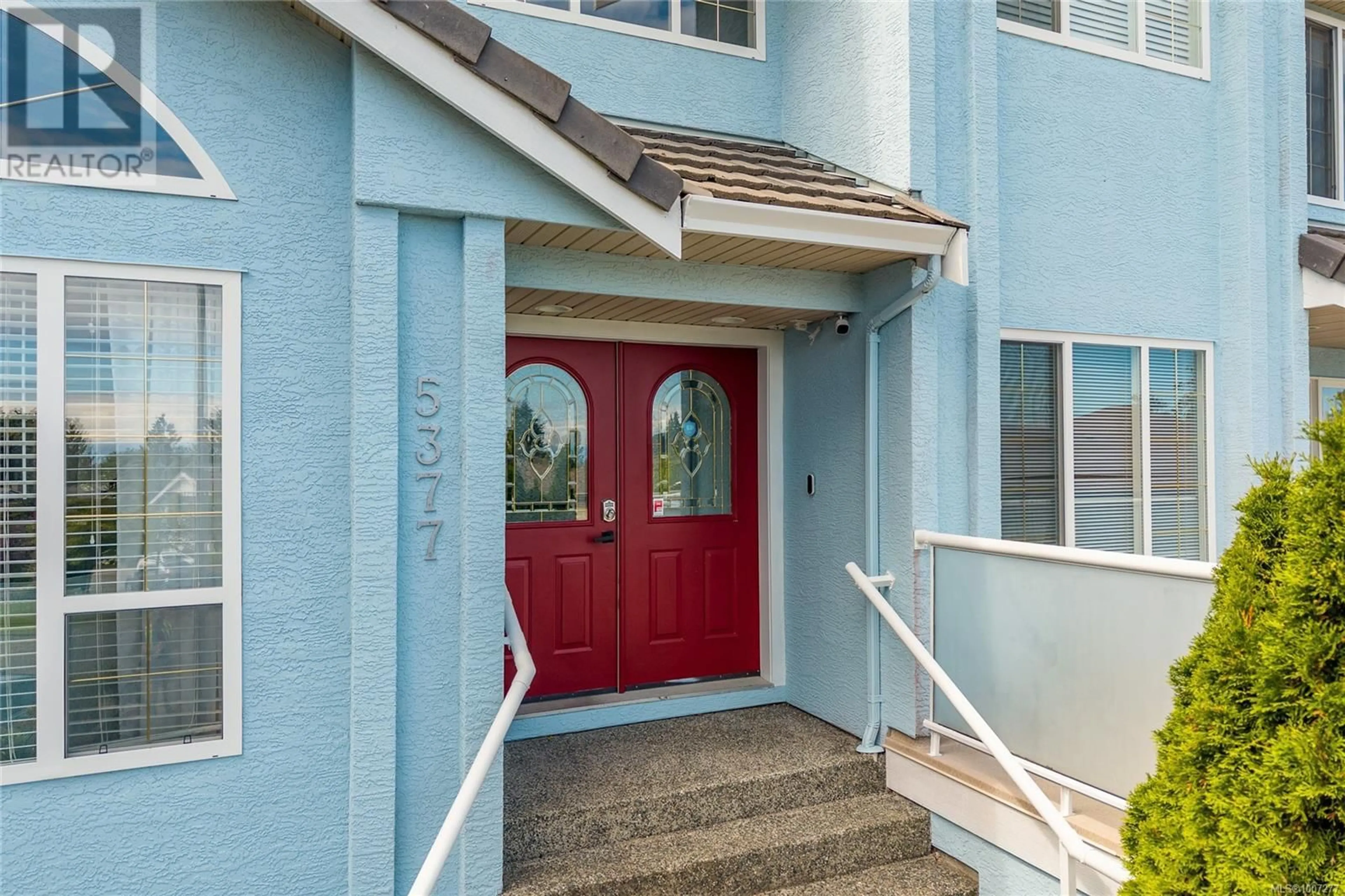 Indoor entryway for 5377 FAIRHAVEN PLACE, Nanaimo British Columbia V9V1R4