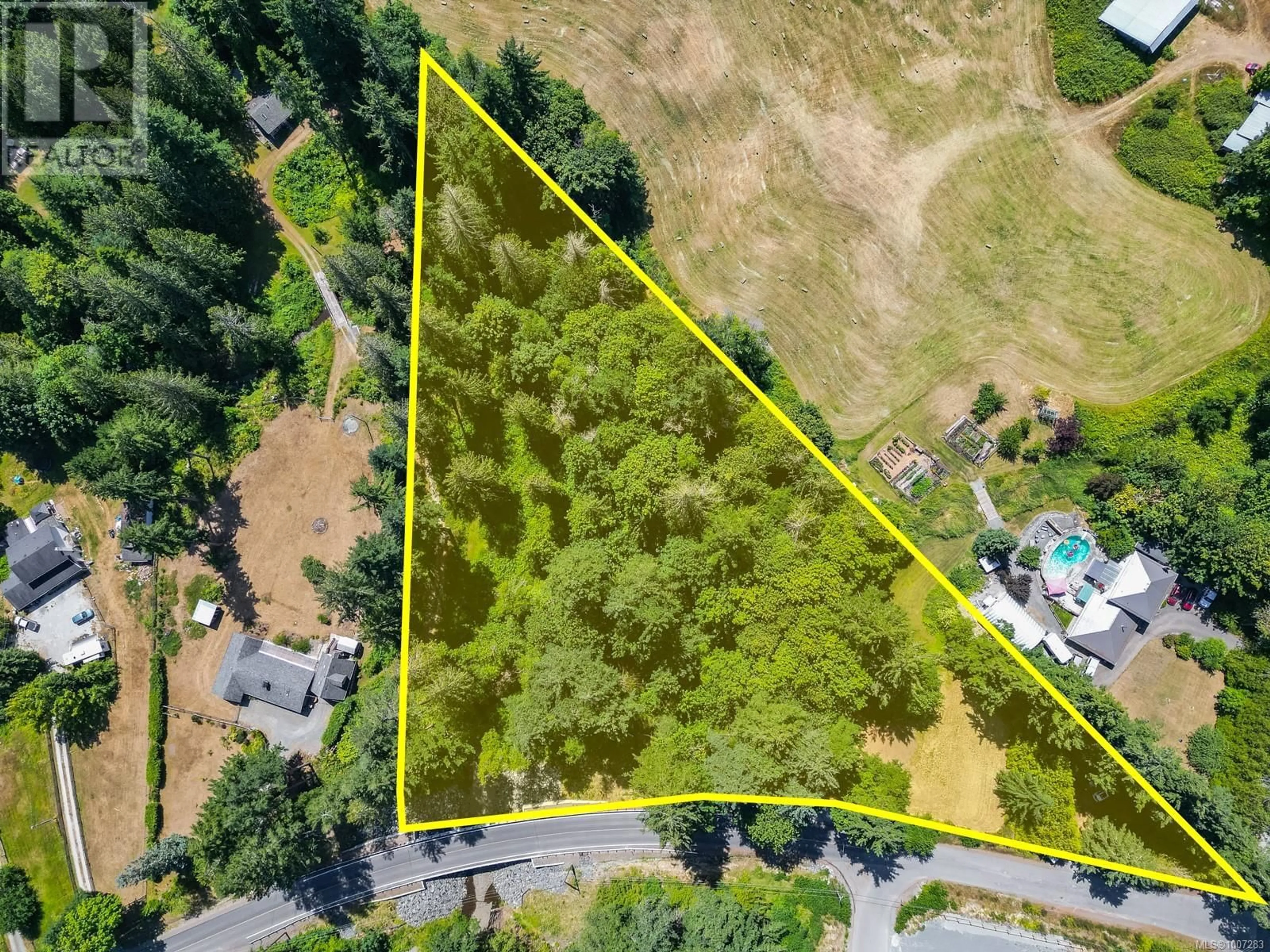 A pic from outside/outdoor area/front of a property/back of a property/a pic from drone, forest/trees view for 2600 CRAVEN CRESCENT, Mill Bay British Columbia V0R2P2