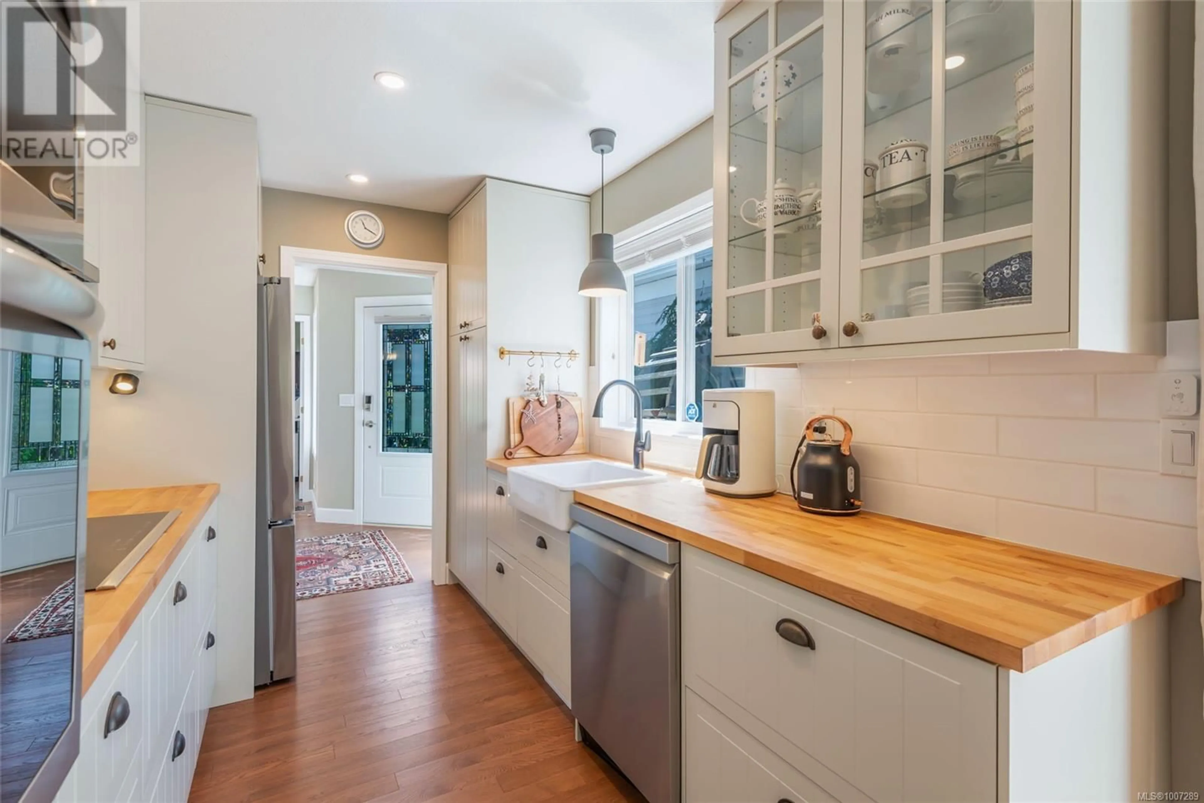 Open concept kitchen, unknown for 538 SEAWARD WAY, Qualicum Beach British Columbia V9K1T8