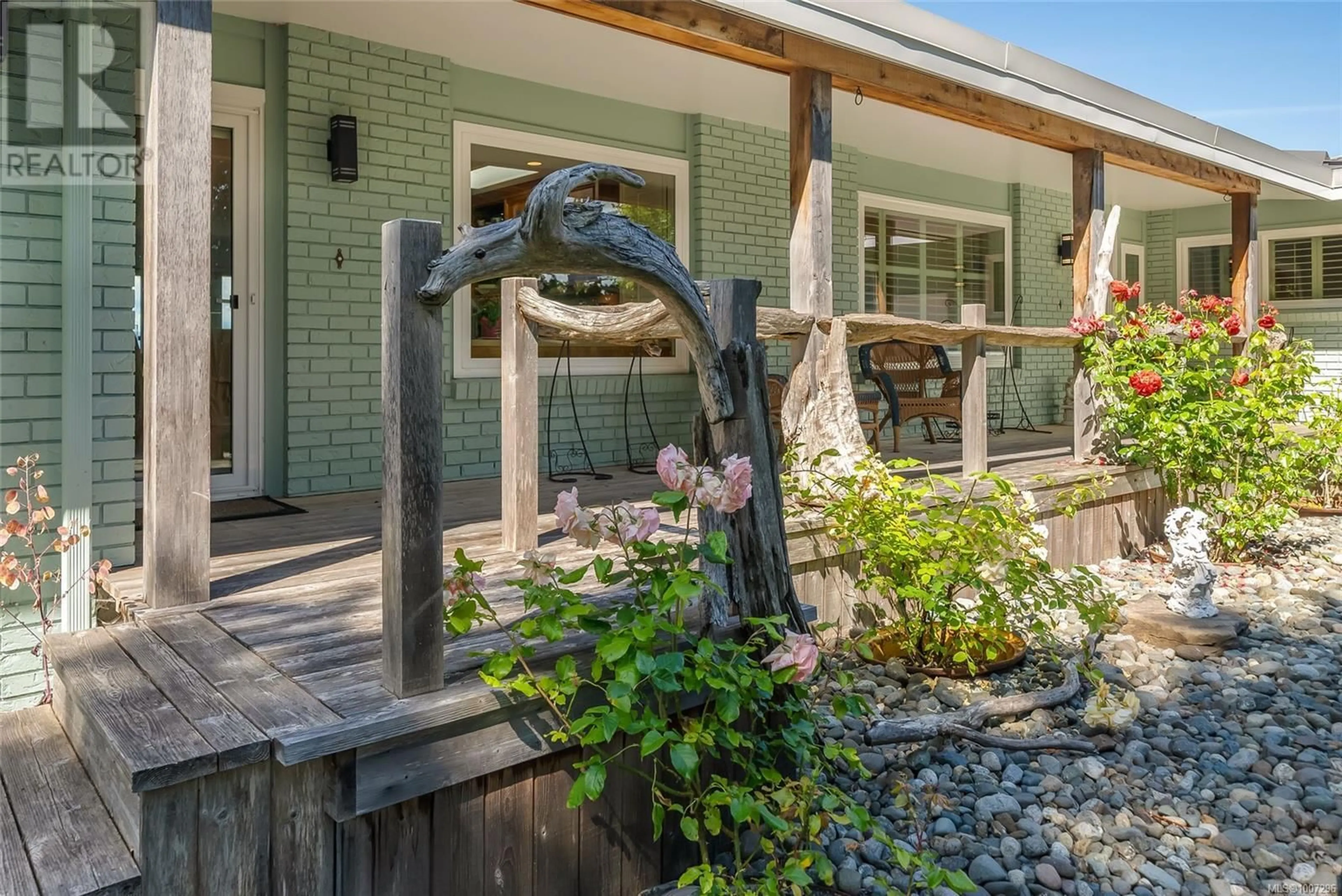 Patio, street for 1489 ADMIRAL TRYON BOULEVARD, Parksville British Columbia V9P1Y3